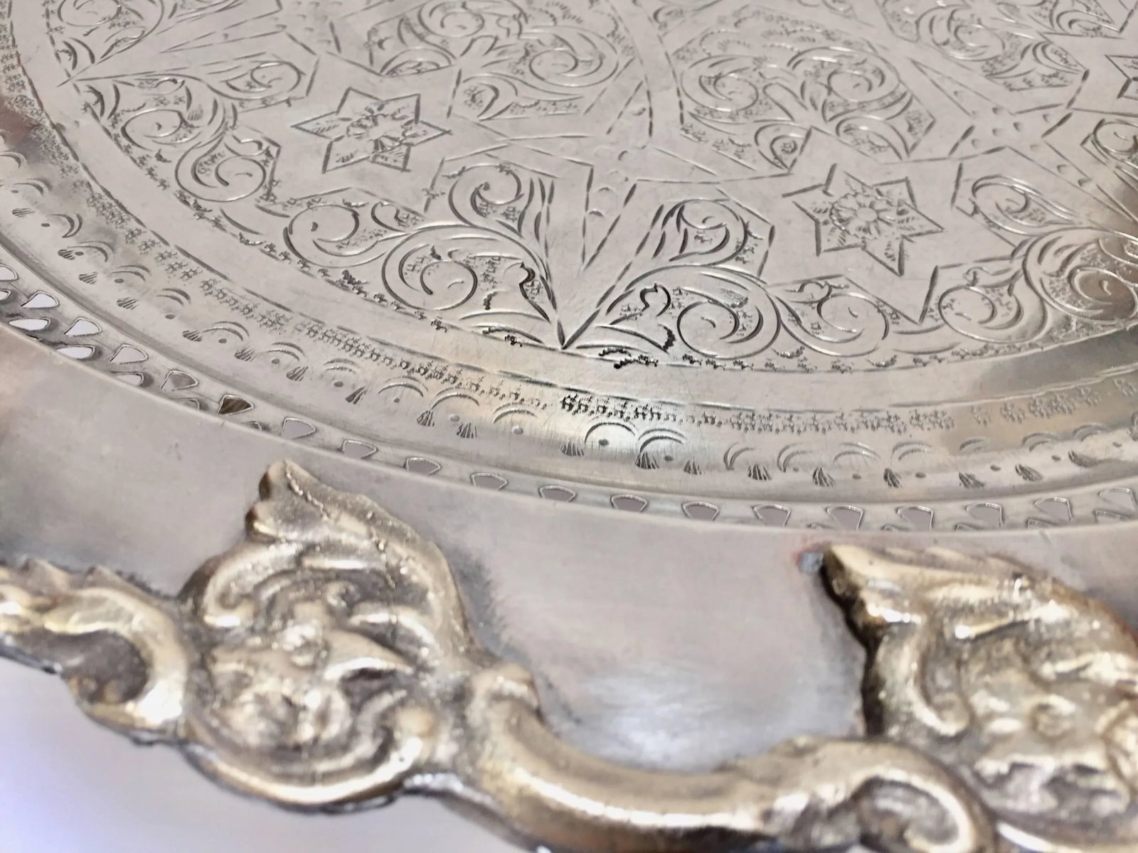 Moroccan Polished Round Footed Silvered Tray With Brass Overlay - 2
