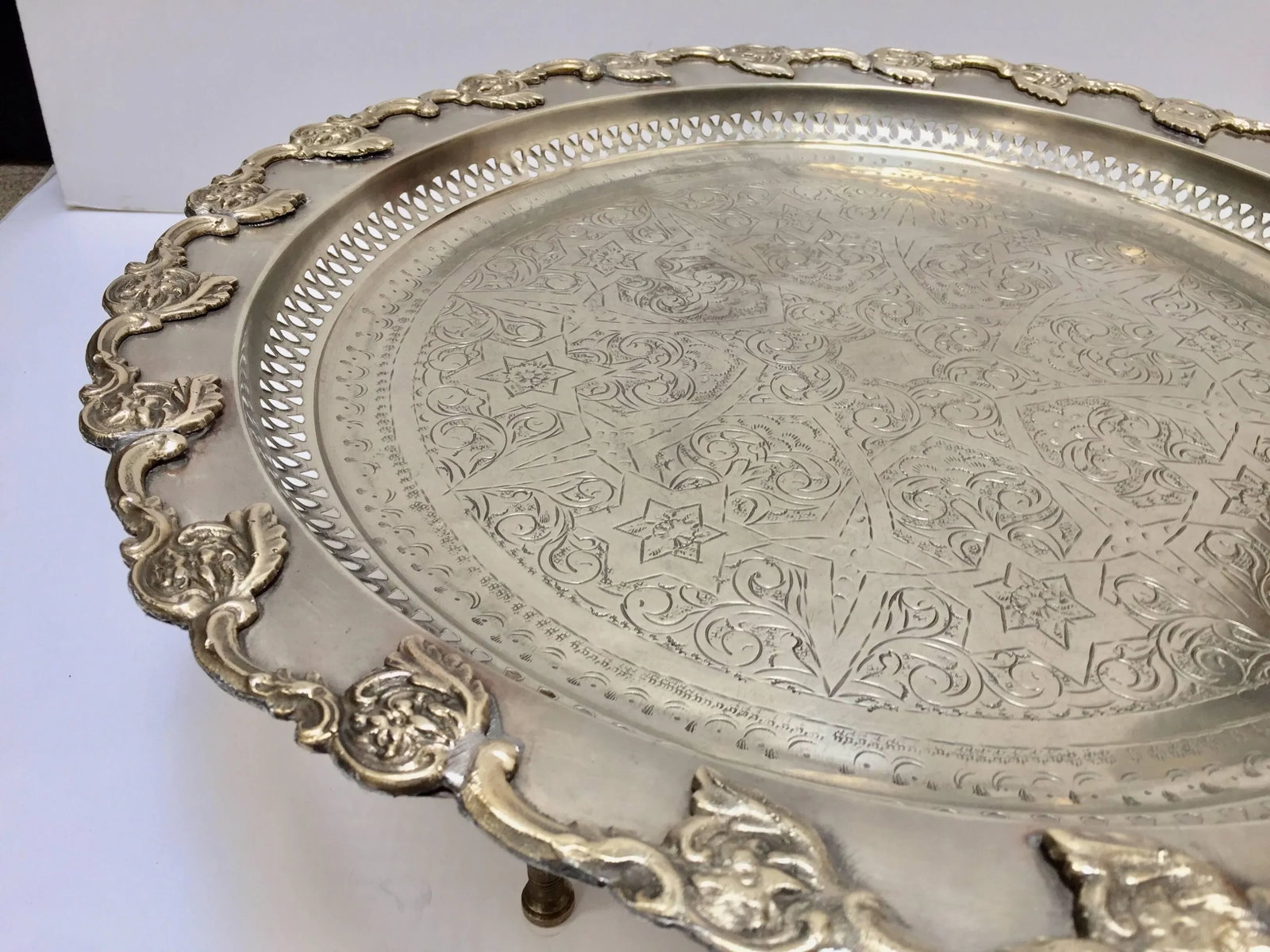 Moroccan Polished Round Footed Silvered Tray With Brass Overlay - 9