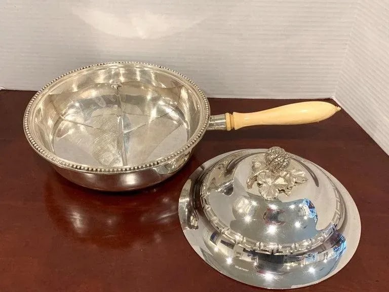 19th Century Antique English Silver Plated Warming Supper Dish by Henry Wilkinson & Co. - 3