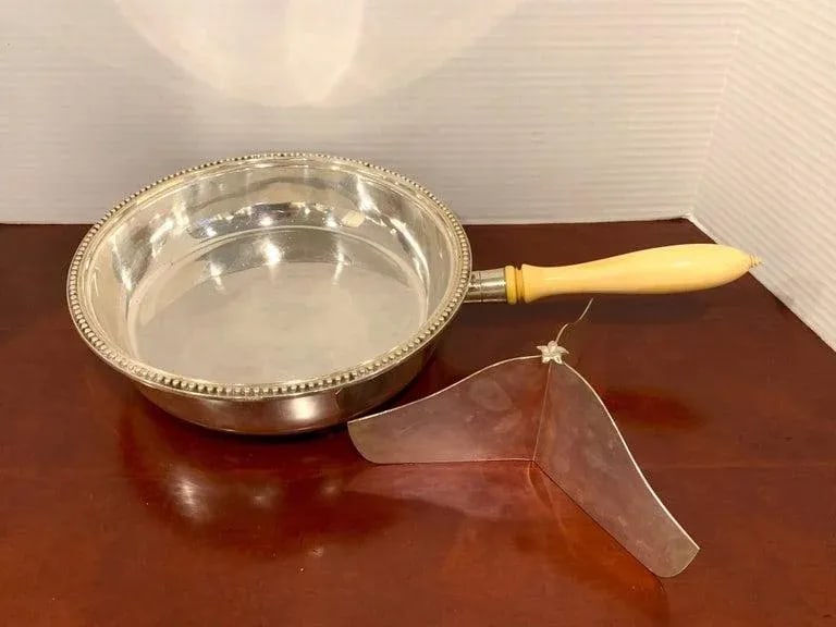 19th Century Antique English Silver Plated Warming Supper Dish by Henry Wilkinson & Co. - 5