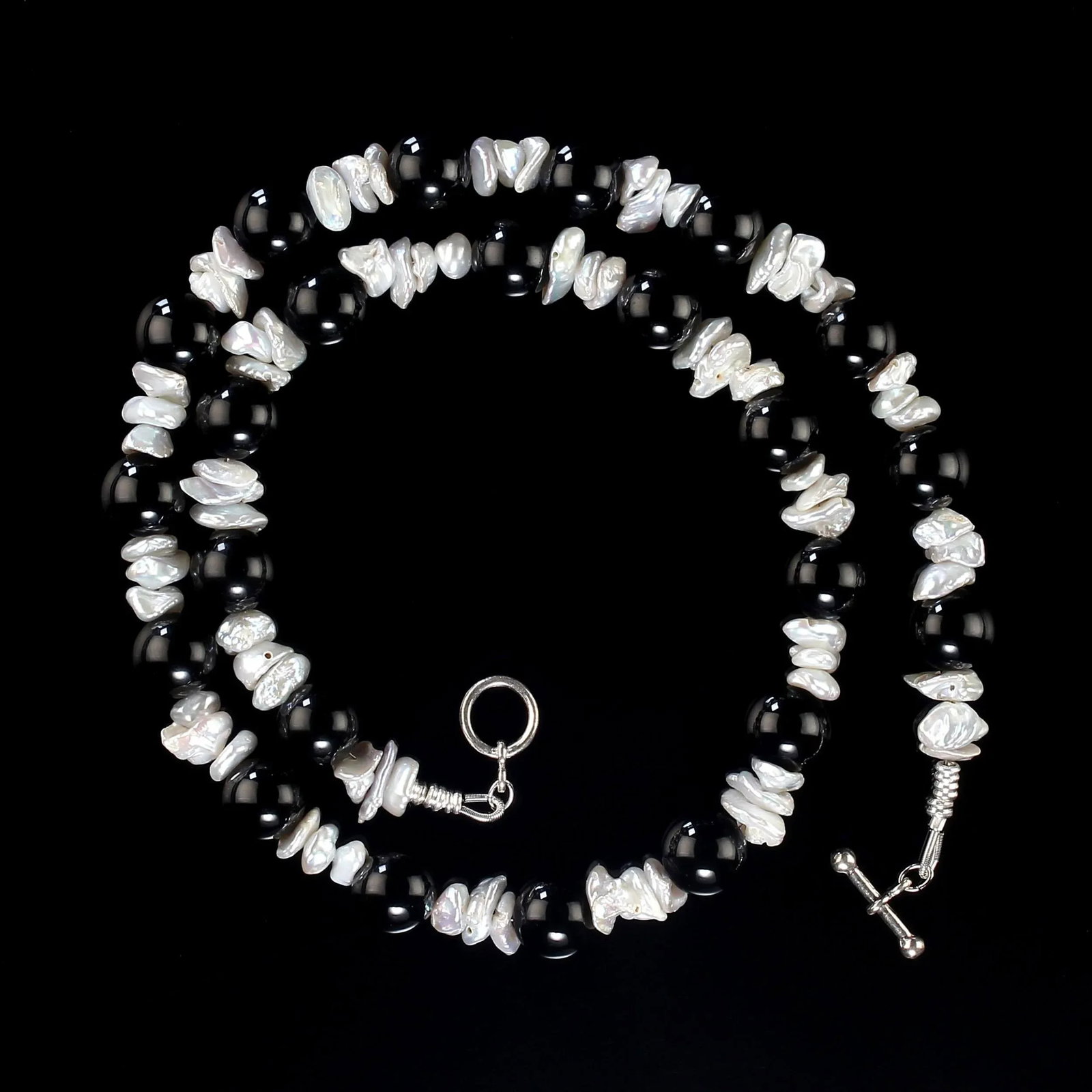 Gray Iridescent Biwa Pearl and Black Onyx Necklace - 5