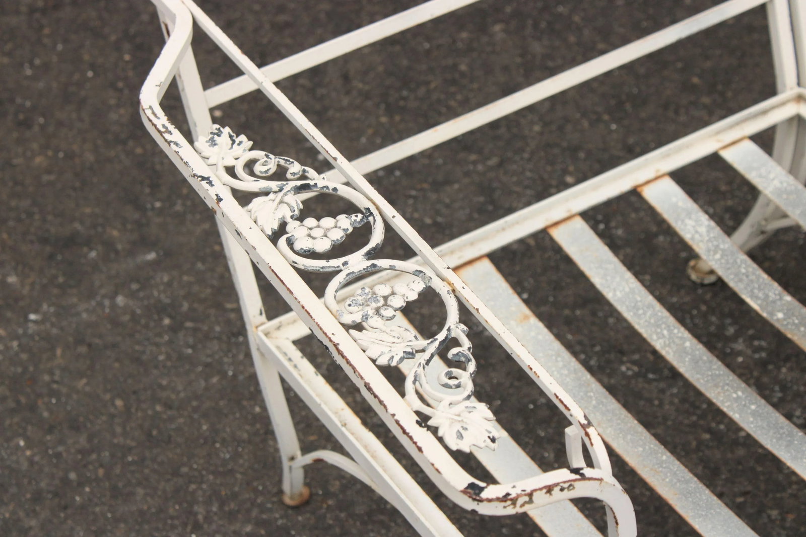 Vintage Quality Wrought Iron Three Piece Outdoor Patio Sofa - 8