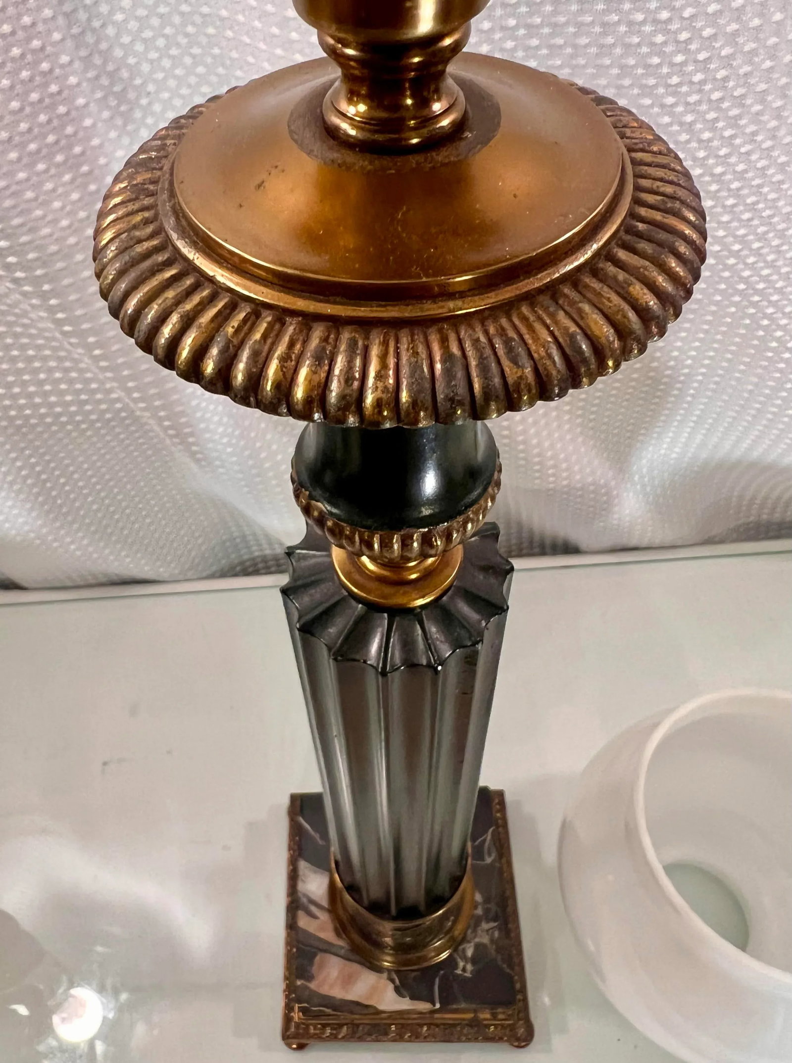 1950s Crest Company Neoclassical Patinated Bronze Column Table Lamp - Styled After Frederick Coop - 10