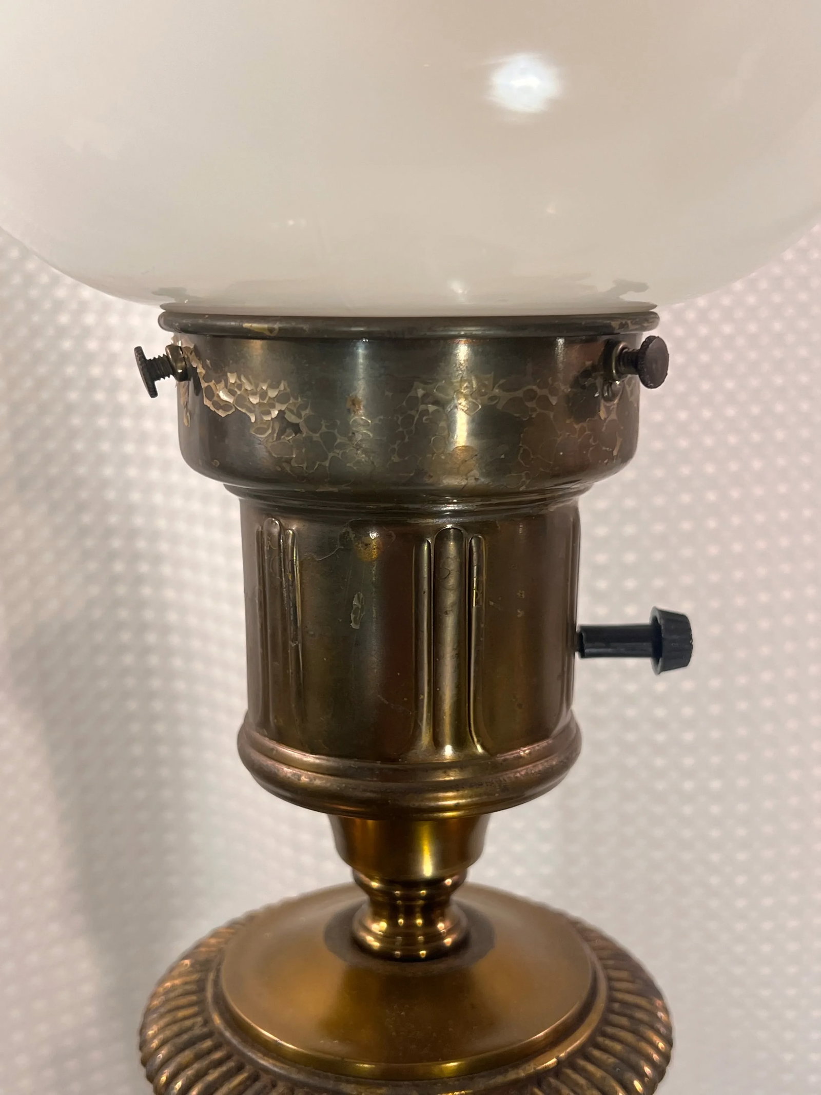 1950s Crest Company Neoclassical Patinated Bronze Column Table Lamp - Styled After Frederick Coop - 9
