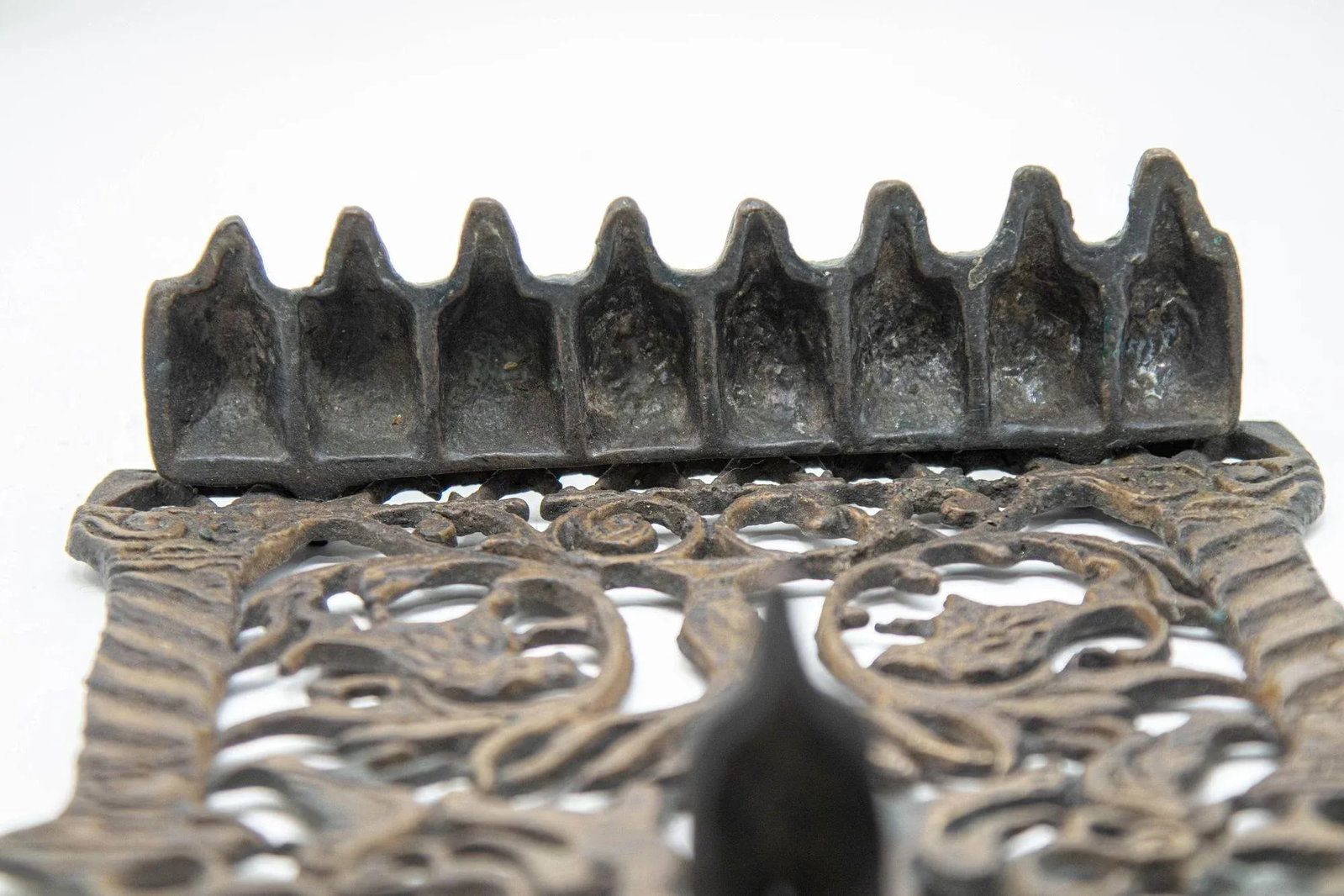 North-African Brass Hanukkah Lamp Menorah Oil Lamp Judaica Morocco 19th Century - 6