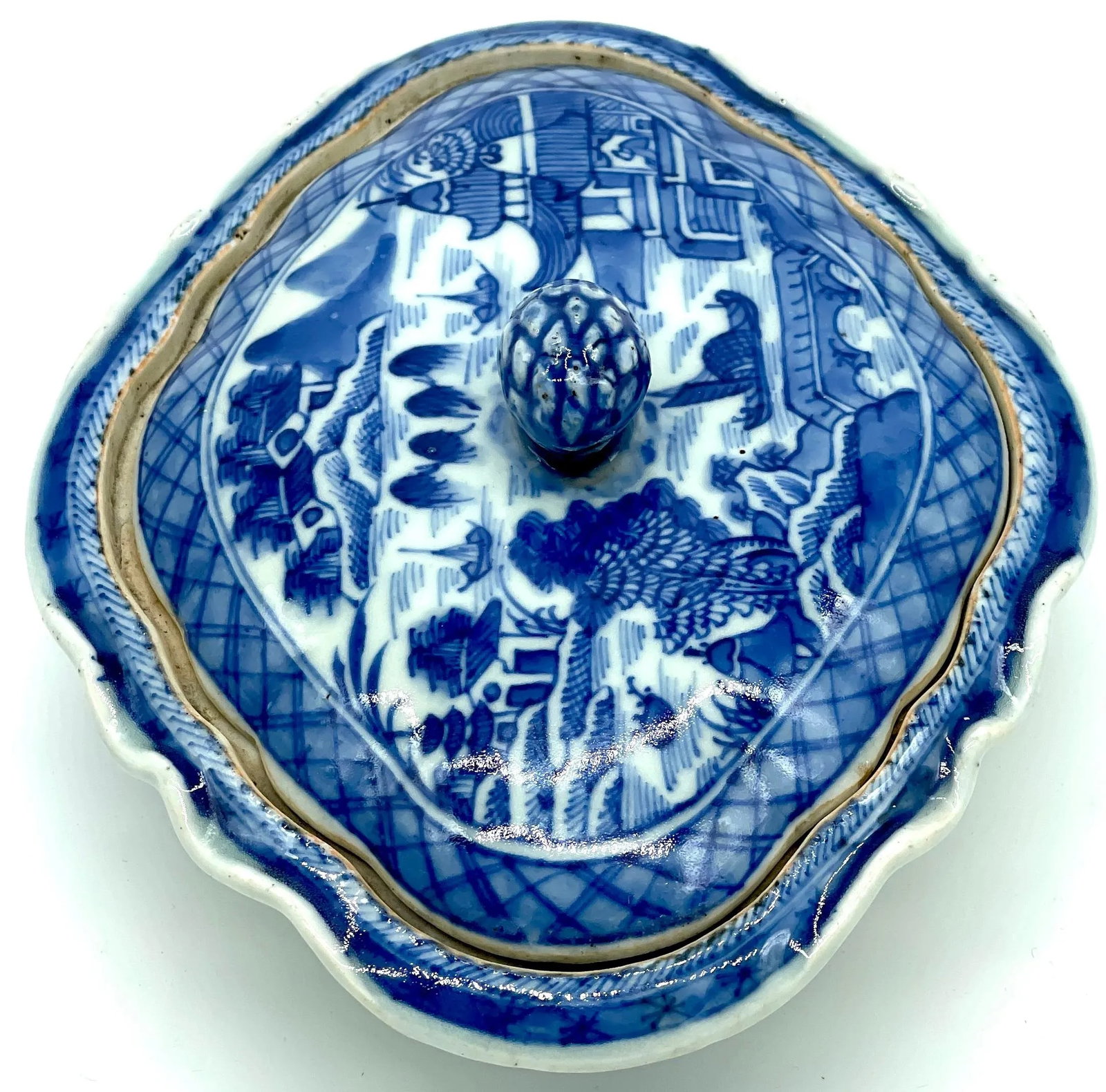 19th Century Chinese Export Diminutive Canton Quatrefoil Tureen Acorn Handle - 8