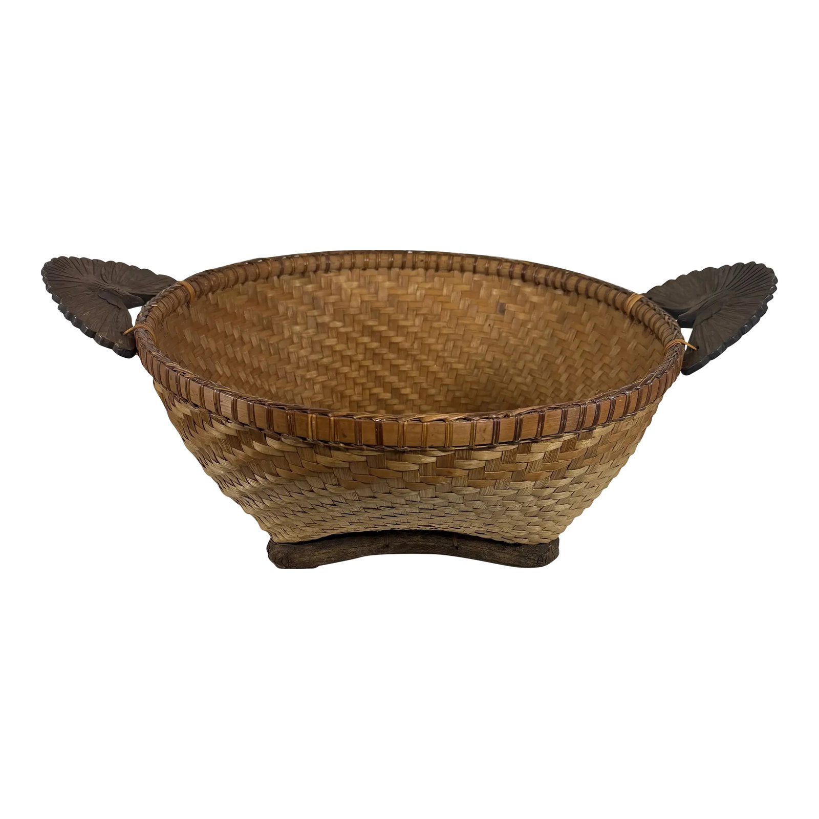 Vintage Monumental Hand-Woven Splint Wood Quatrefoil Shaped Basket With Carved Eagle Handles - 2