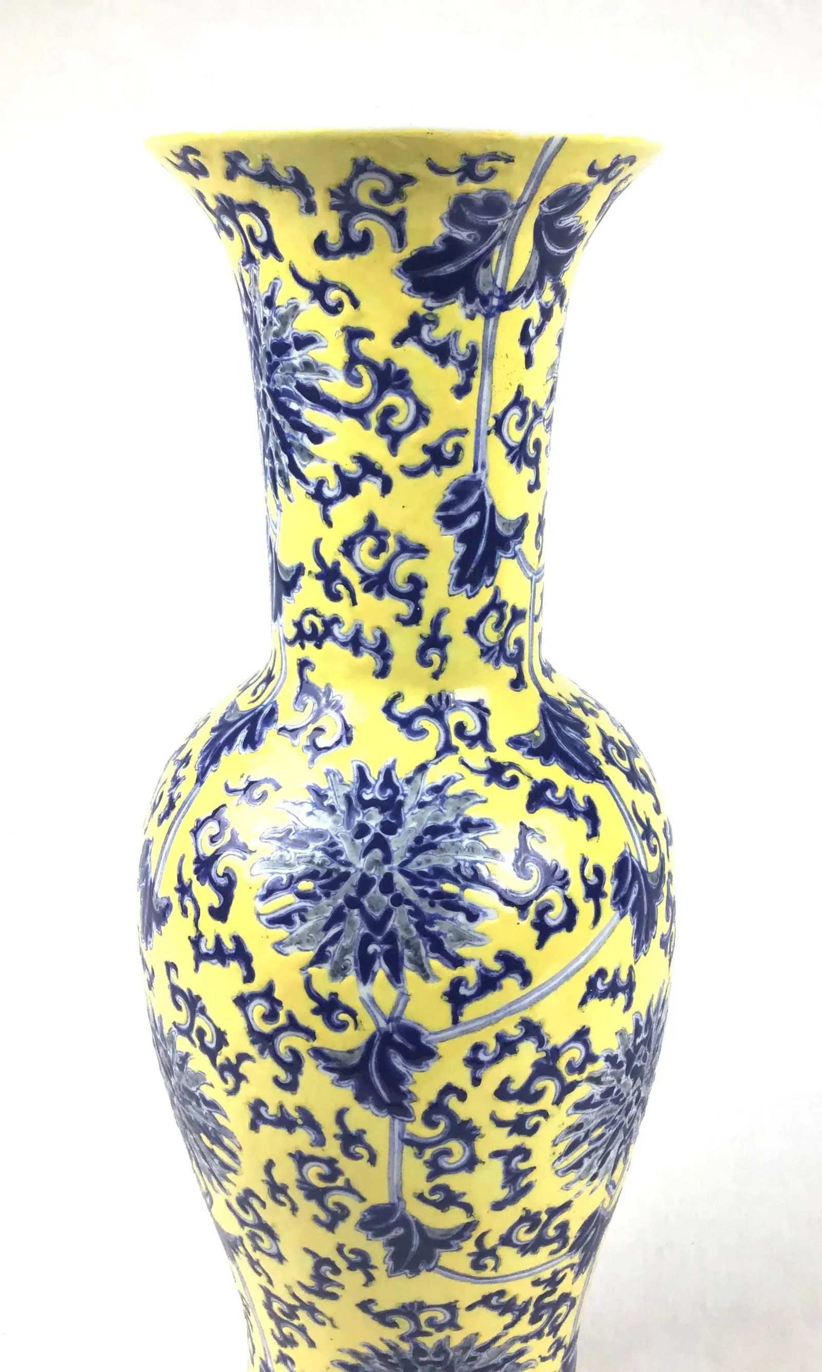 Vintage Chinese Porcelain Yellow & Blue Vase - 6