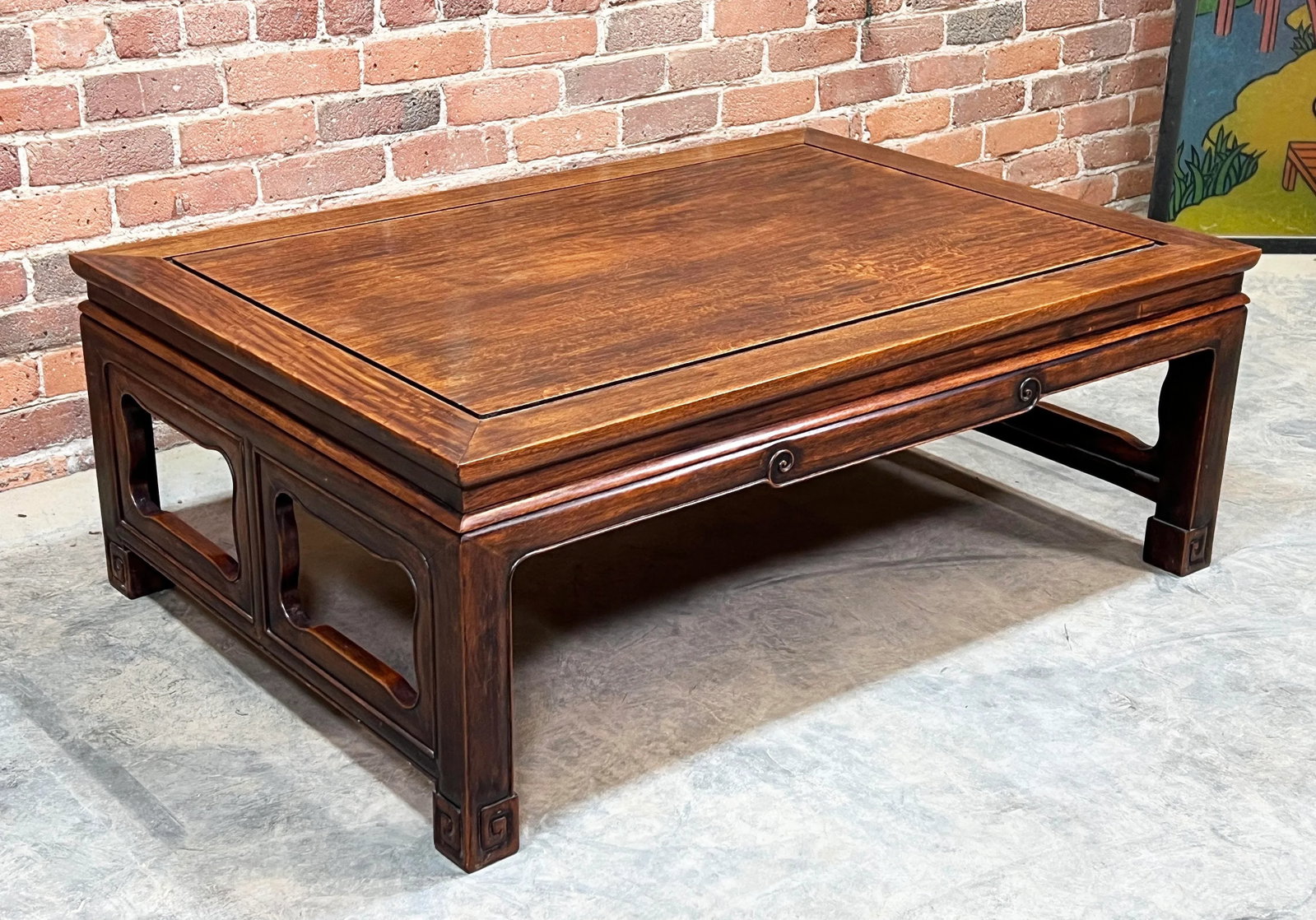 Vintage 1930's Ming Style Burma Padauk Wood Coffee Table With Chinese Scrollwork - 3