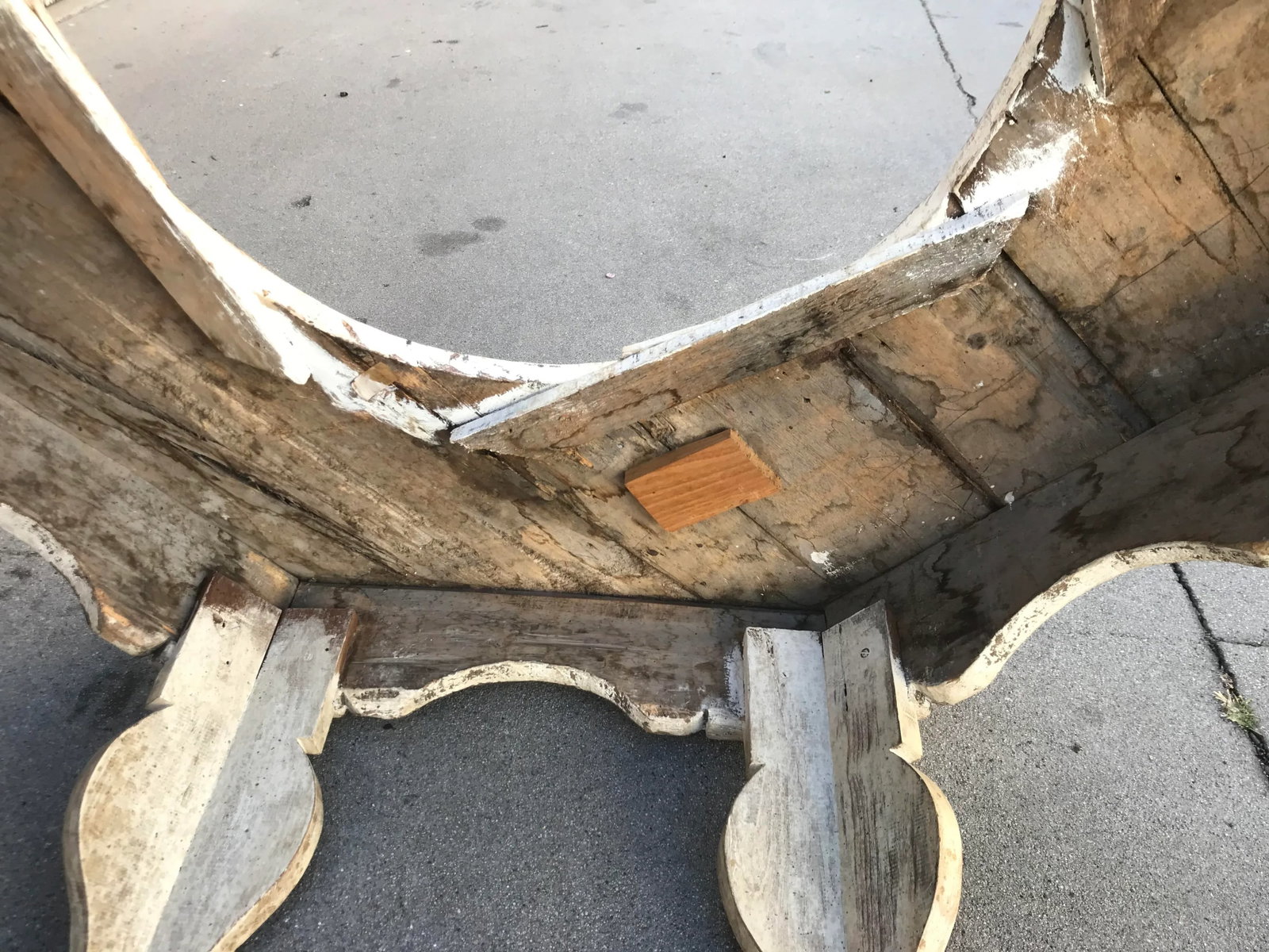 Distressed Moroccan-Style Painted Wood Octagonal Coffee Table With Removable Black Slate Insert - 8
