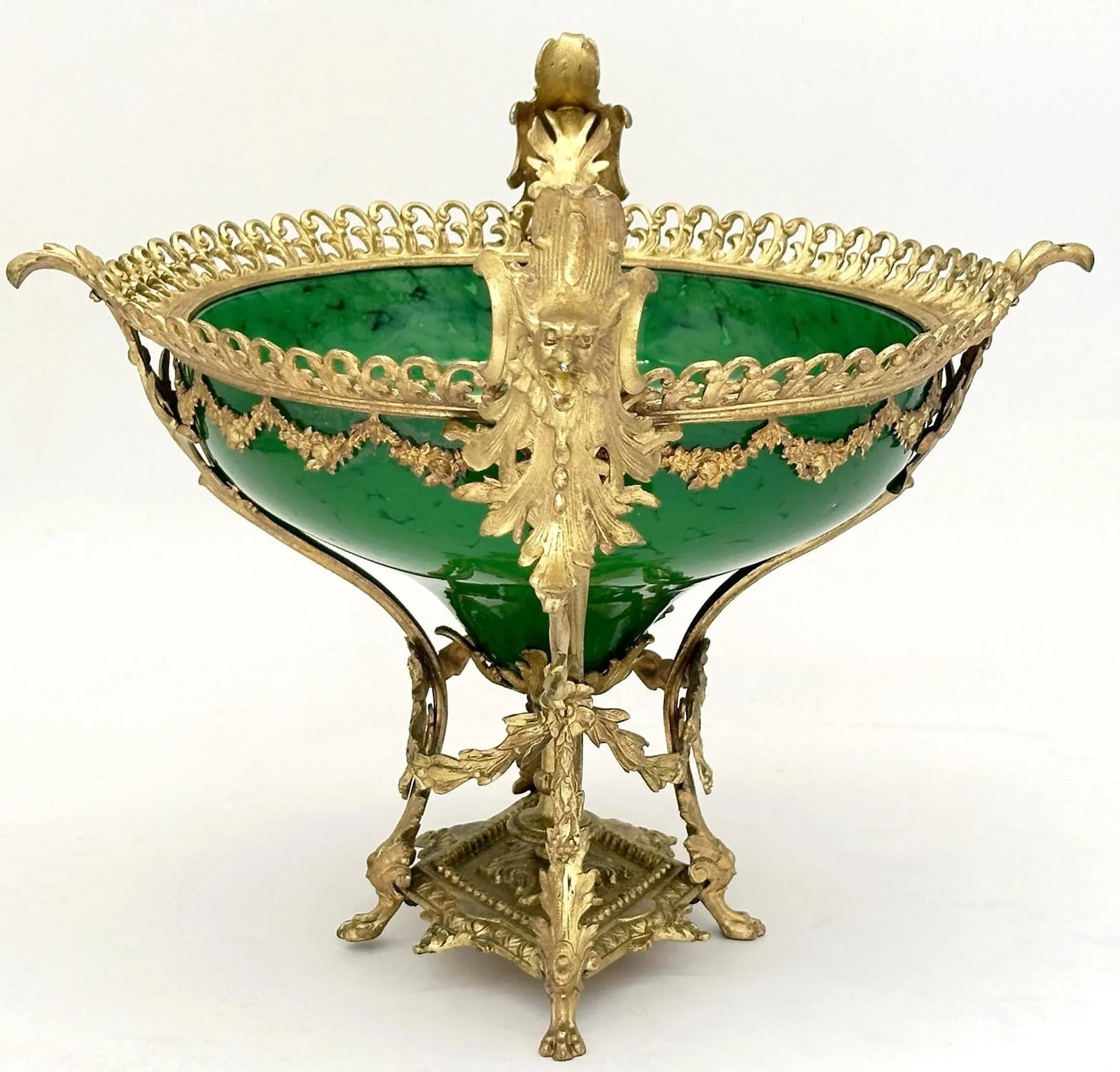 Belle Époque Ormolu-Mounted Loetz Style Art Glass Centerpiece, circa 1890 - 12