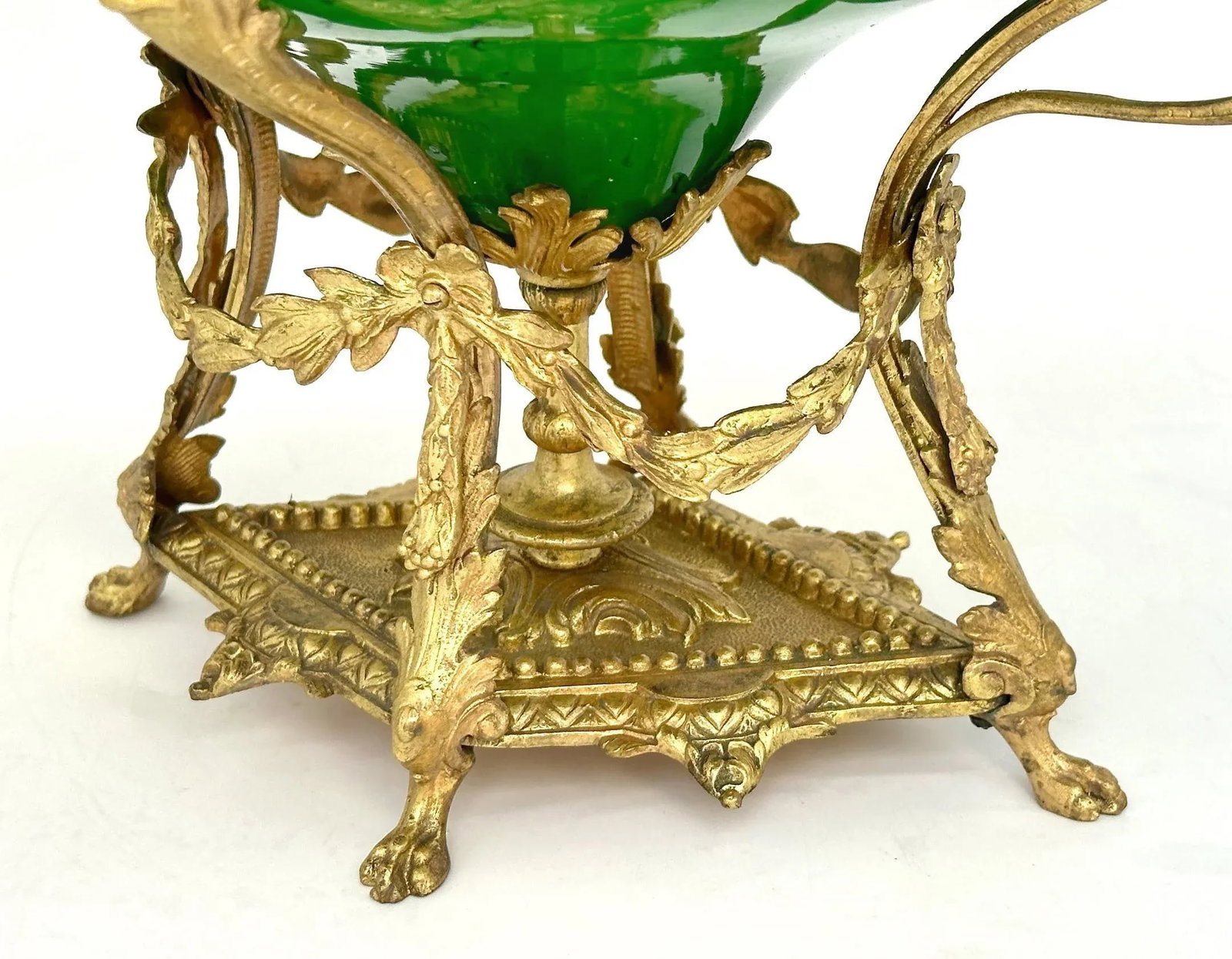 Belle Époque Ormolu-Mounted Loetz Style Art Glass Centerpiece, circa 1890 - 3