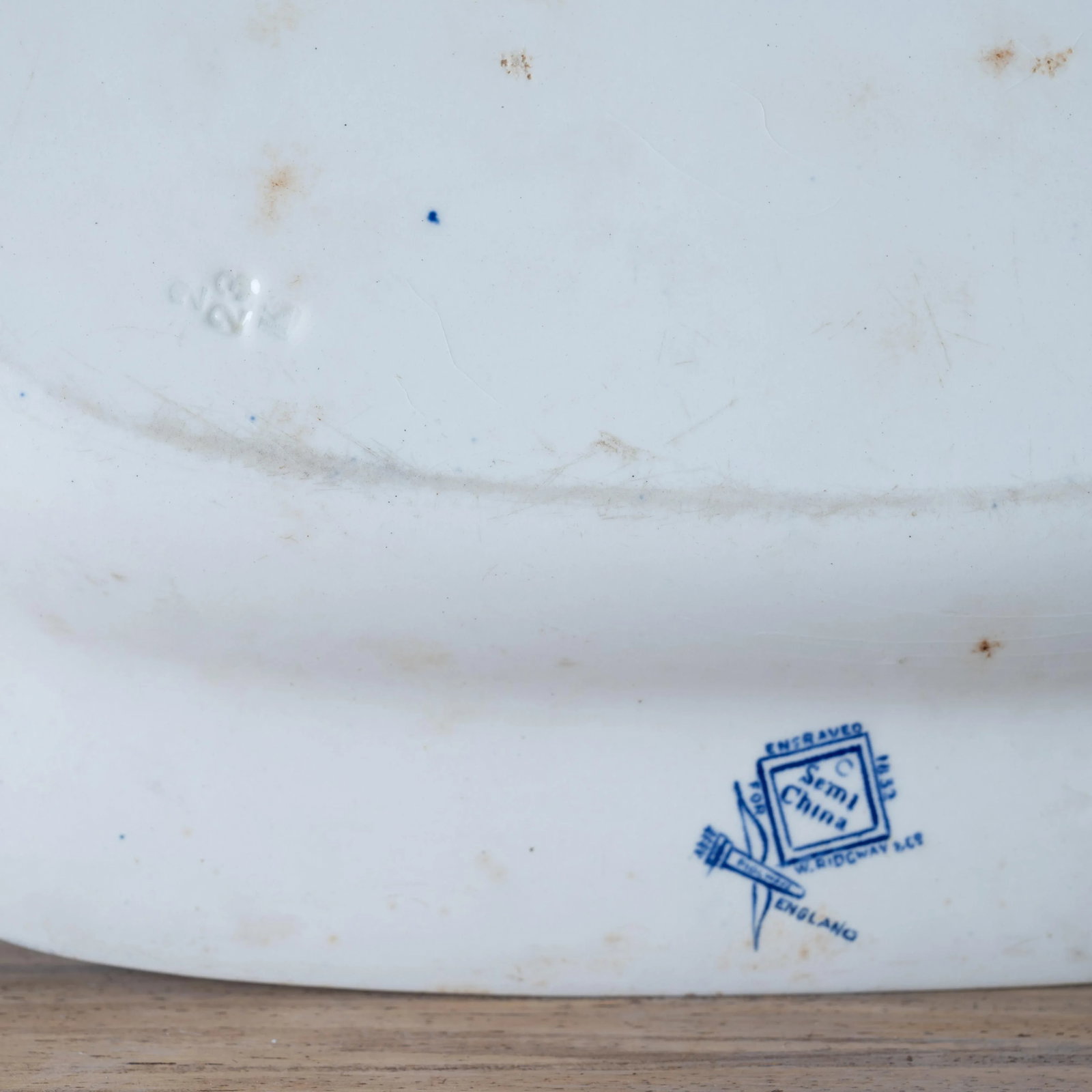 A Pair of English Blue Willow Platters - 6