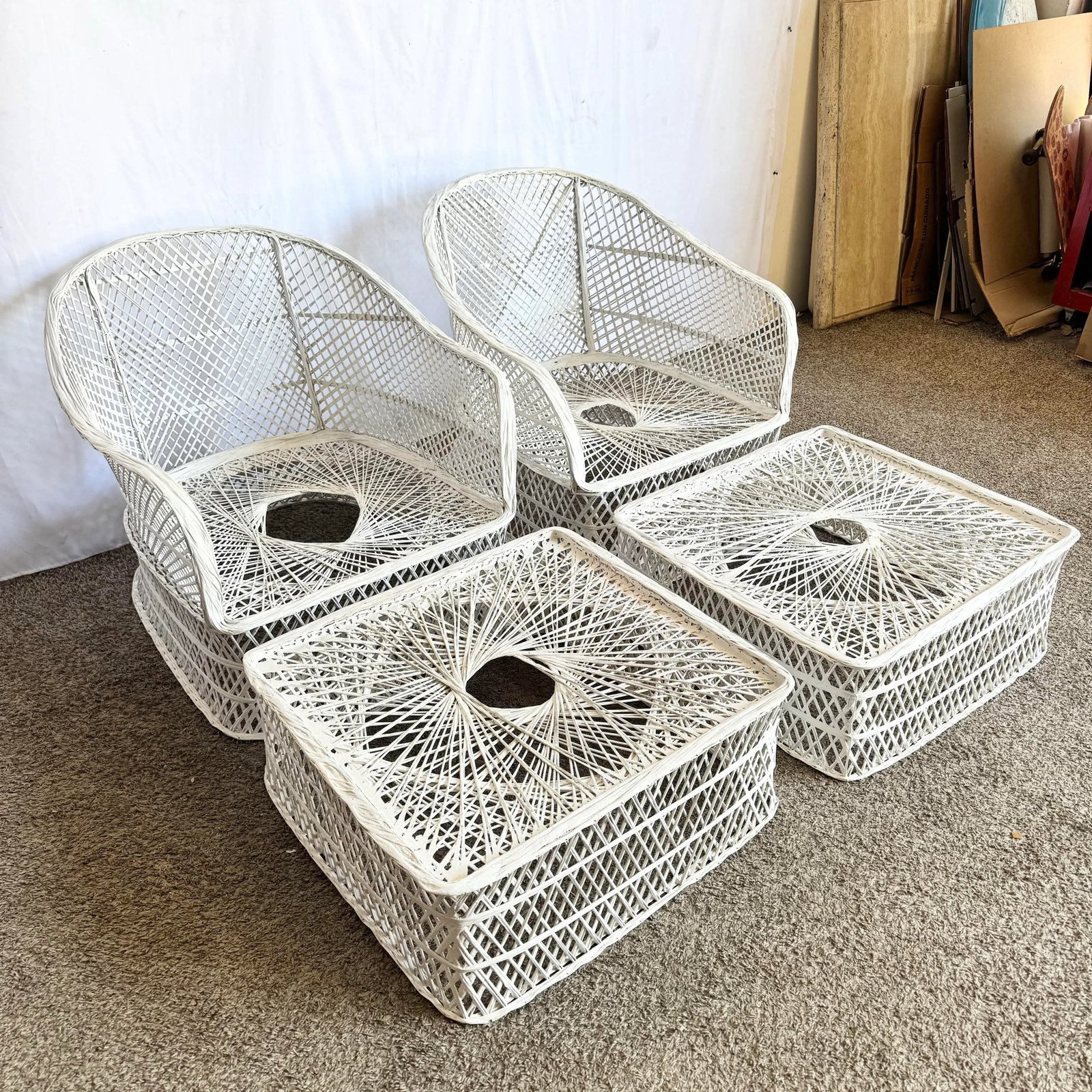Mid Century Modern Spun Fiberglass Lounge Chairs With Ottomans - 4 Pieces - 2