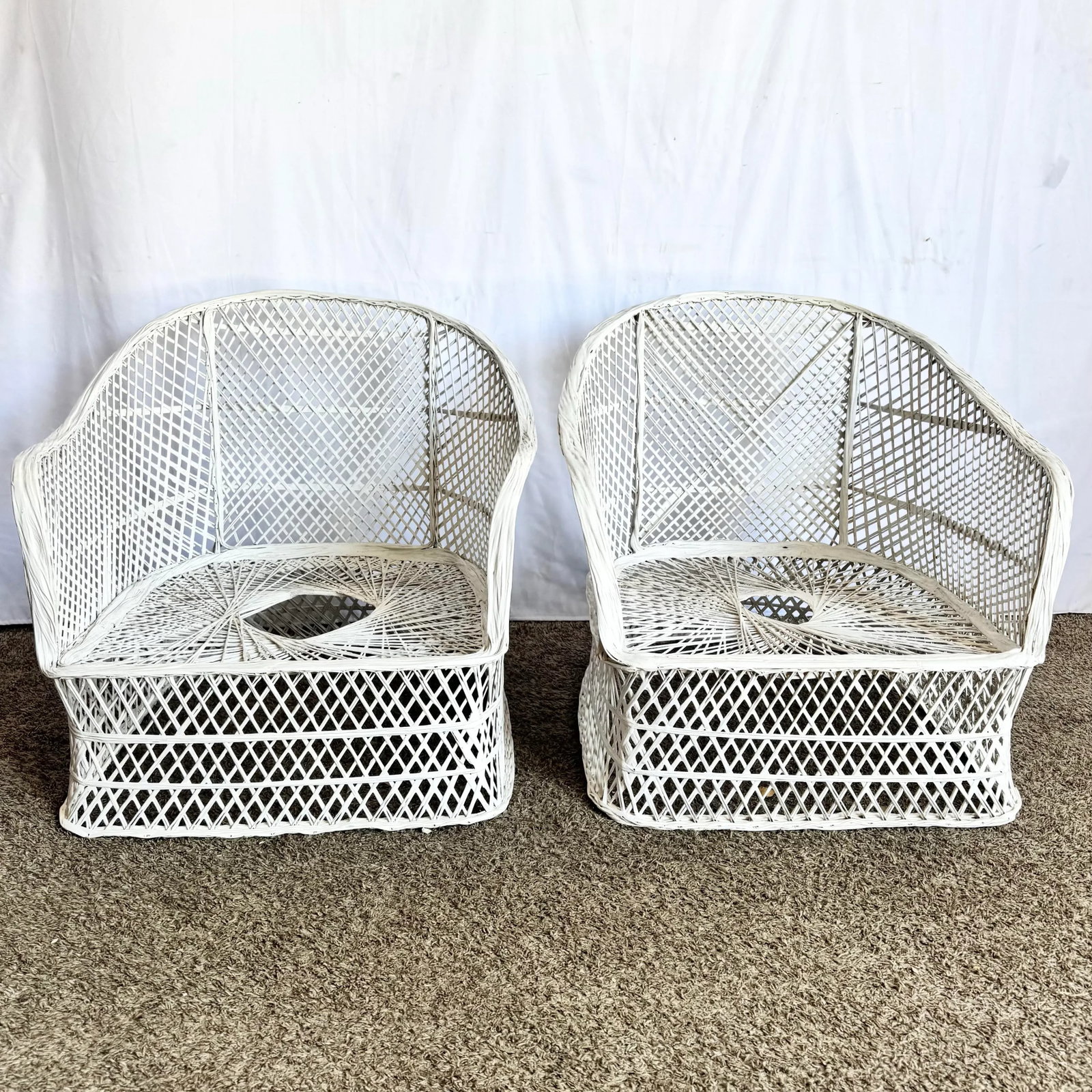 Mid Century Modern Spun Fiberglass Lounge Chairs With Ottomans - 4 Pieces - 5