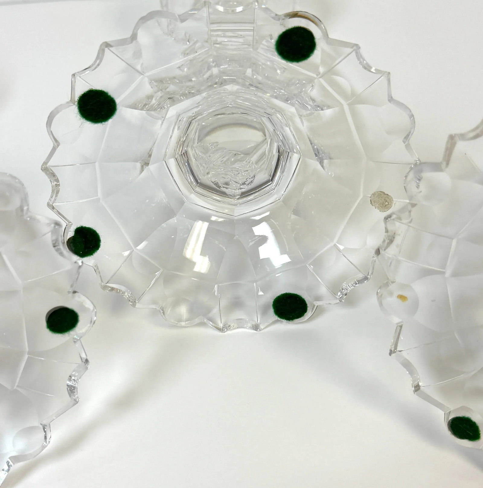 Rare Set of Four Georgian Irish Cut Glass Pagoda Candlesticks, Circa 1810 - 2