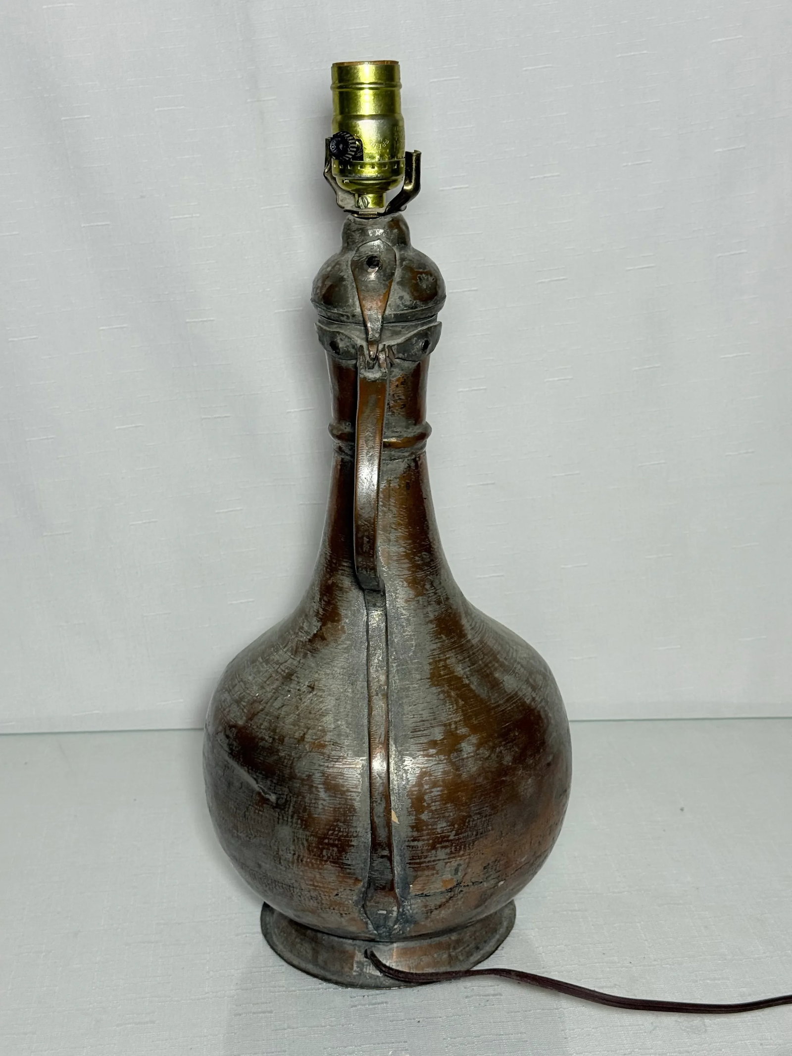 Antique Middle Eastern Copper Ewer Table Lamp - 19th Century Ottoman Craftsmanship - 4