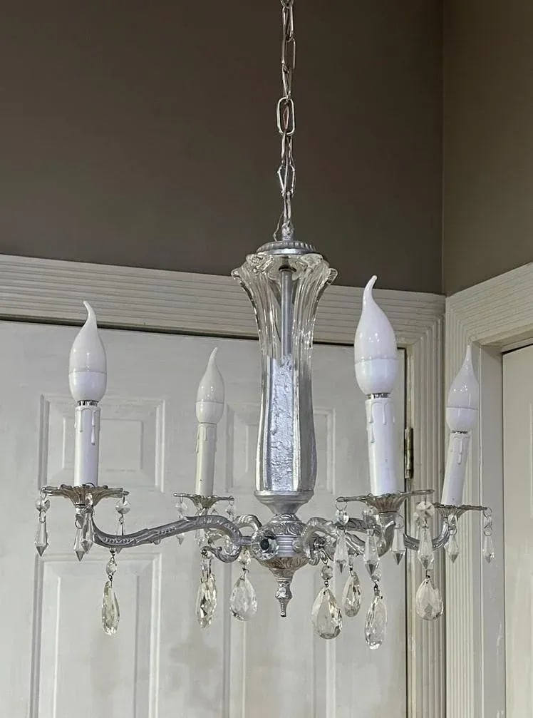 Mid-Century Chrome Tone 4 Light Tone Chandelier With Crystals - 5