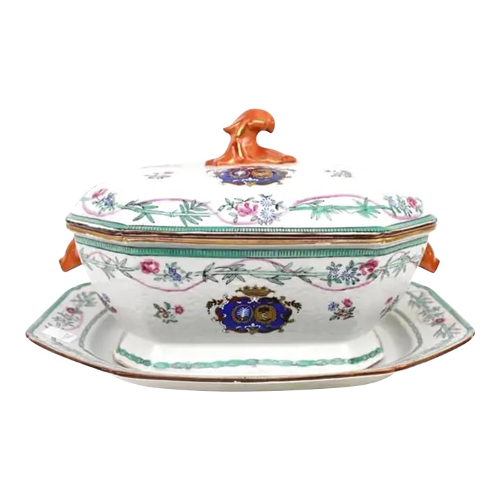 Early 20th Century Chinese Export Soup Tureen With Cover and Underplate (1 of 9)