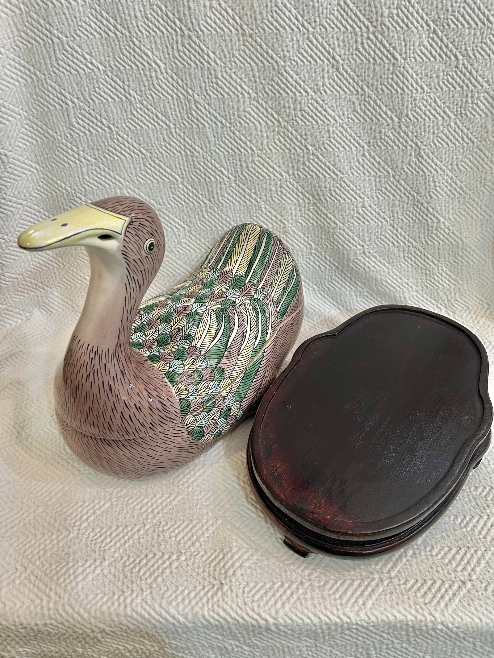 Mid 20th Century Chinoiserie Duck or Goose Tureen on Carved Wood Stand - 3