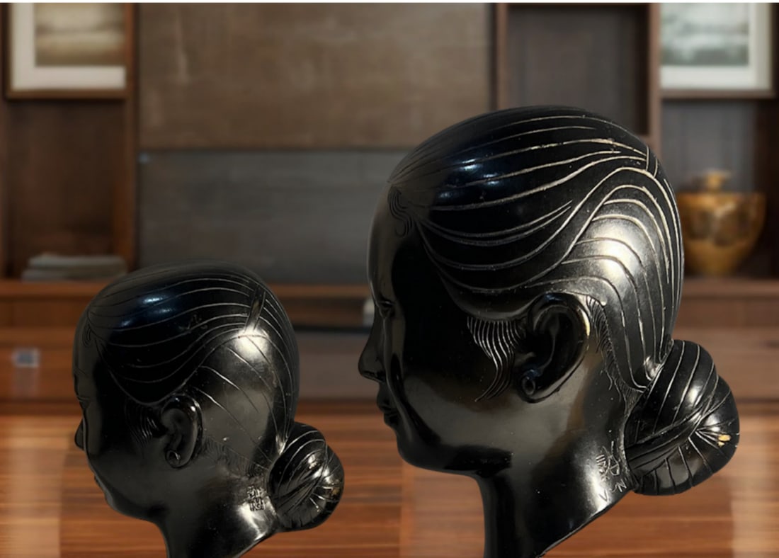 Mid-Century Nguyen Thanh Le Bronze Bust of Young Vietnamese Women- A Pair - 16