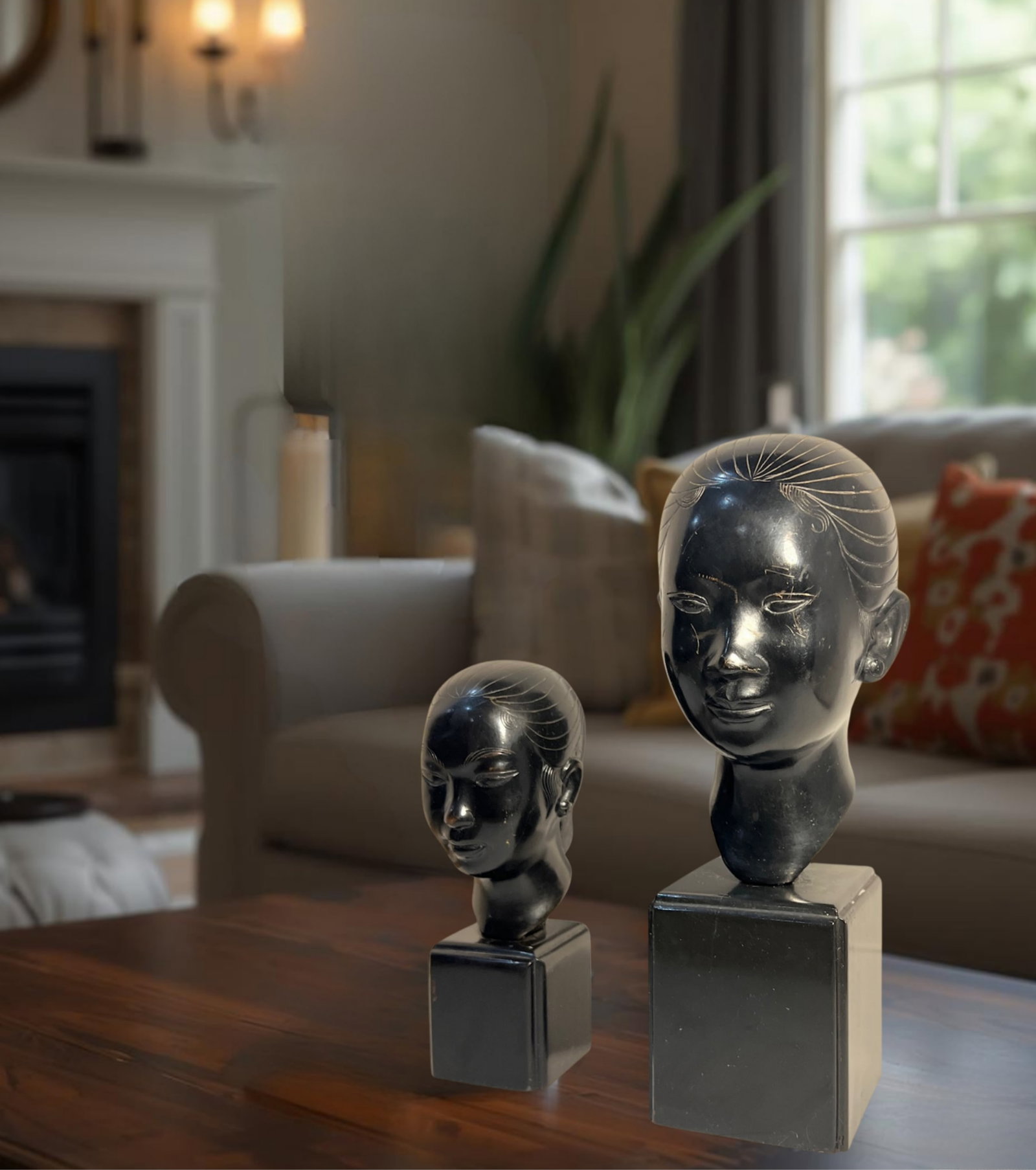 Mid-Century Nguyen Thanh Le Bronze Bust of Young Vietnamese Women- A Pair - 9