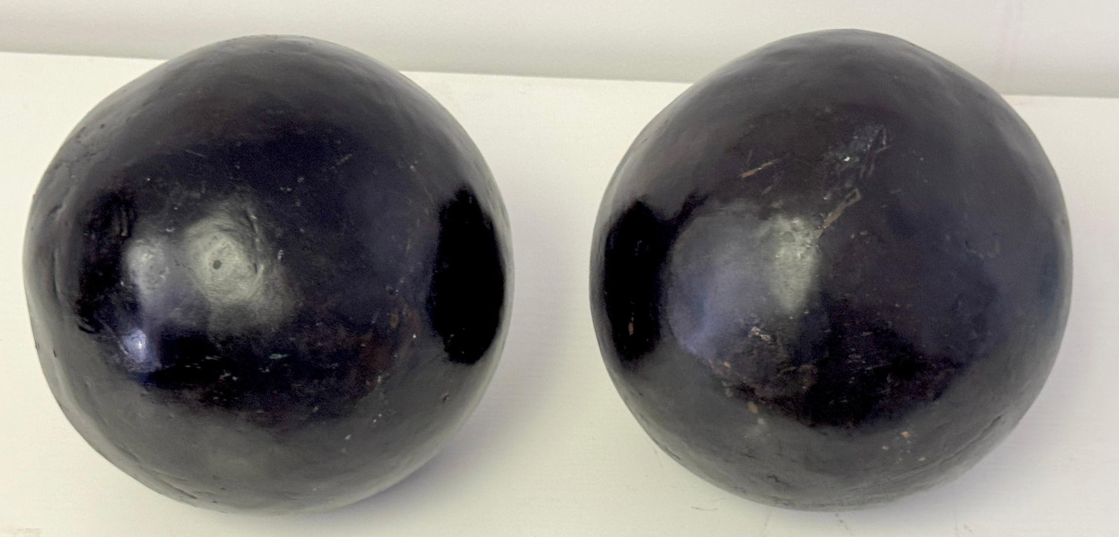 Pair of Modern Artisan Bronze Garden 8" Balls/Spheres, Late 20th Century - 15