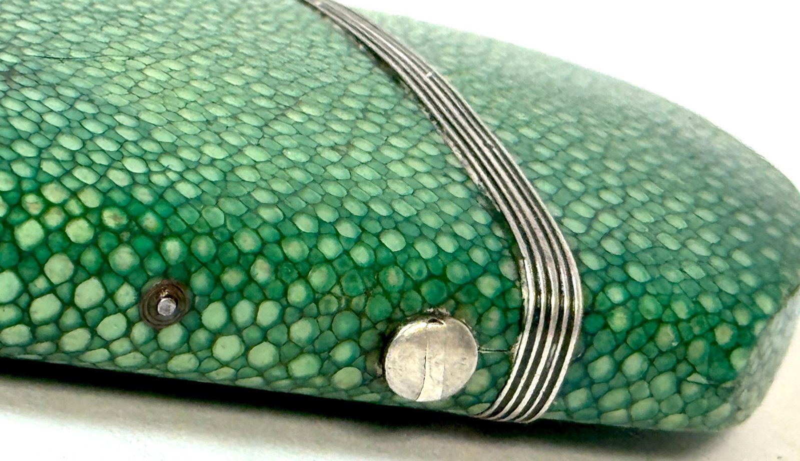 18th Century Green Shagreen and Silver Eyeglass Case with Monogram - 8