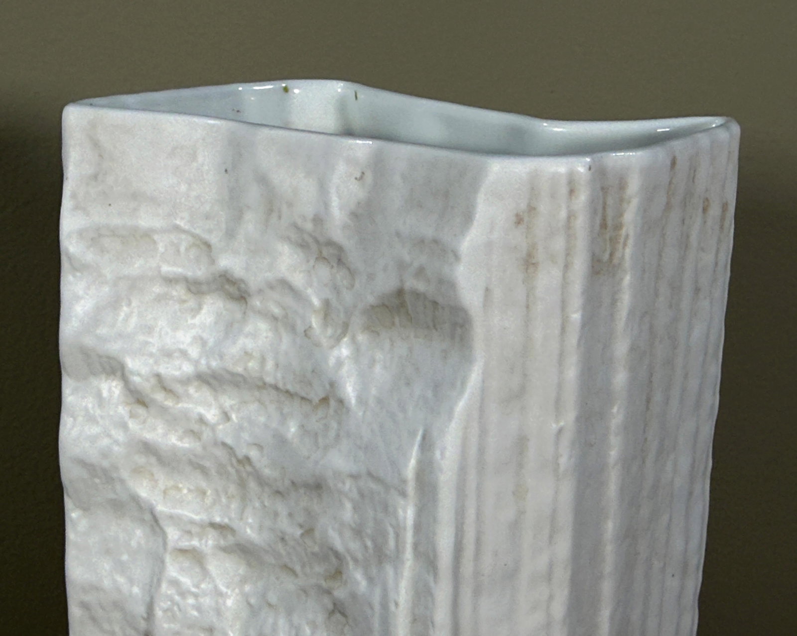 Rosenthal Studio Line White Porcelain Vase by Martin Freyer 1960s-70s - 7