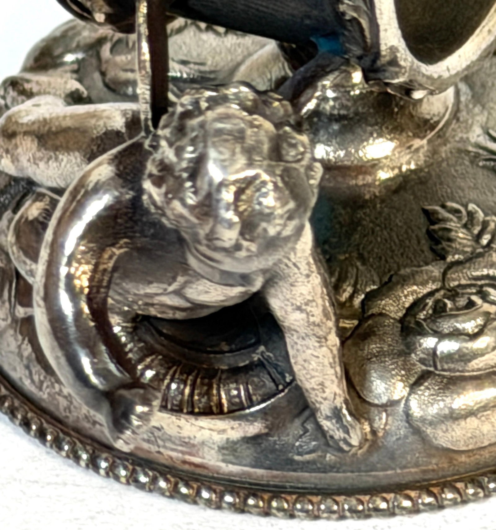 Victorian Figural Winged Cherub Silverplate Napkin Ring by Wilcox Silver Co. - 3