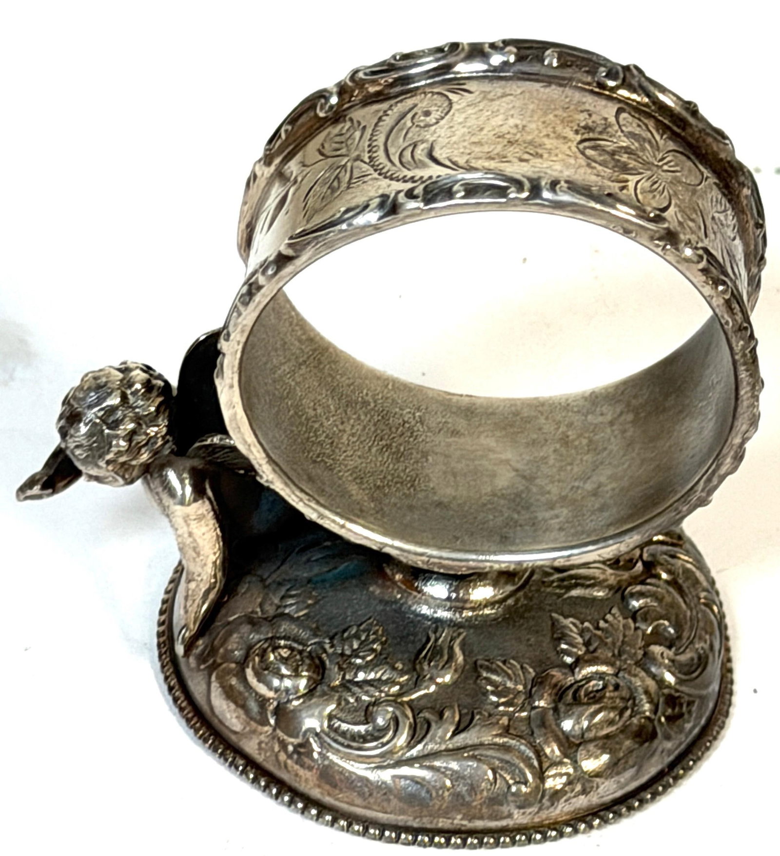 Victorian Figural Winged Cherub Silverplate Napkin Ring by Wilcox Silver Co. - 6