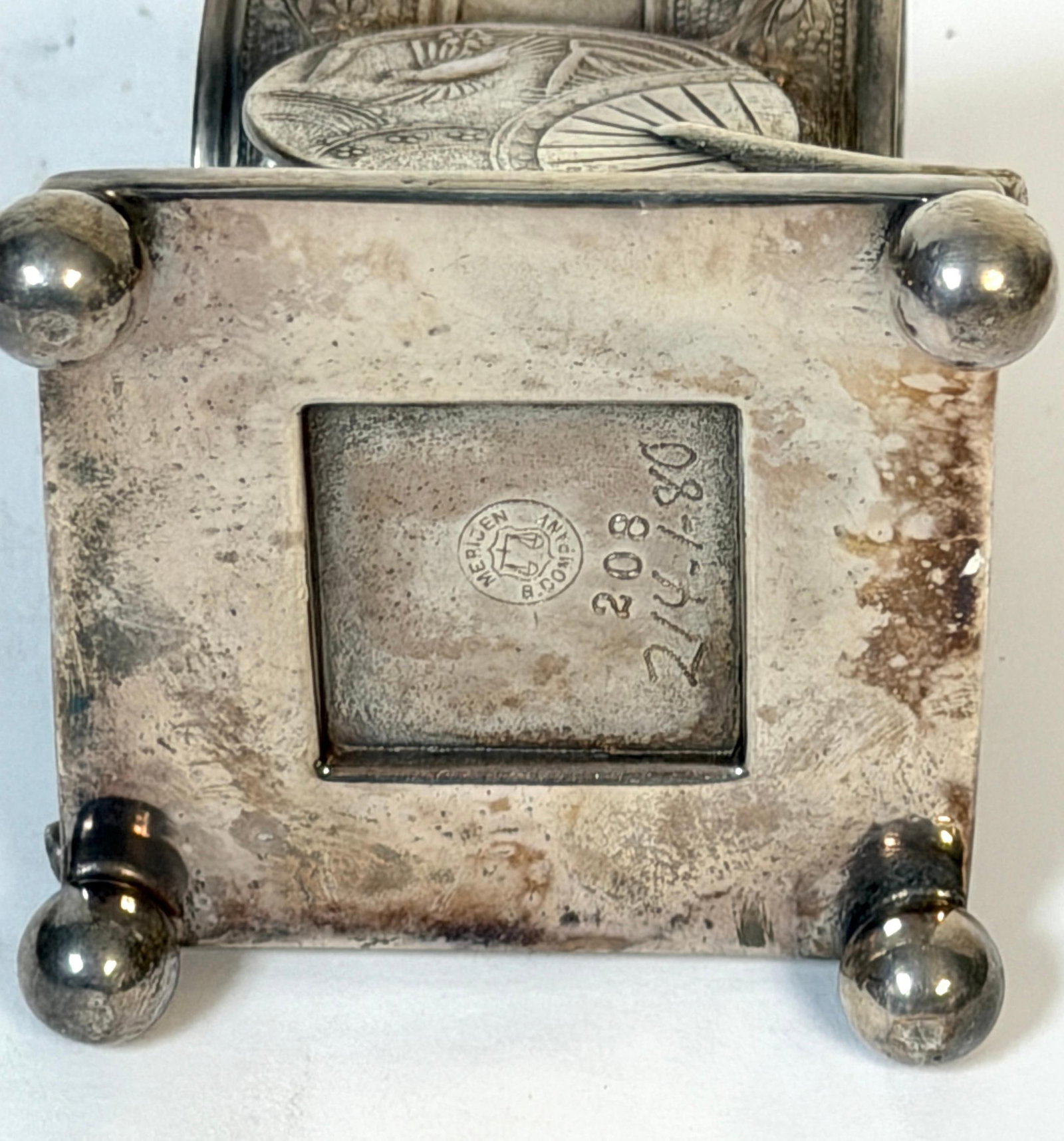 American Japonisme Twin Fan Figural Napkin Ring by Meriden, Circa 1880 - 10