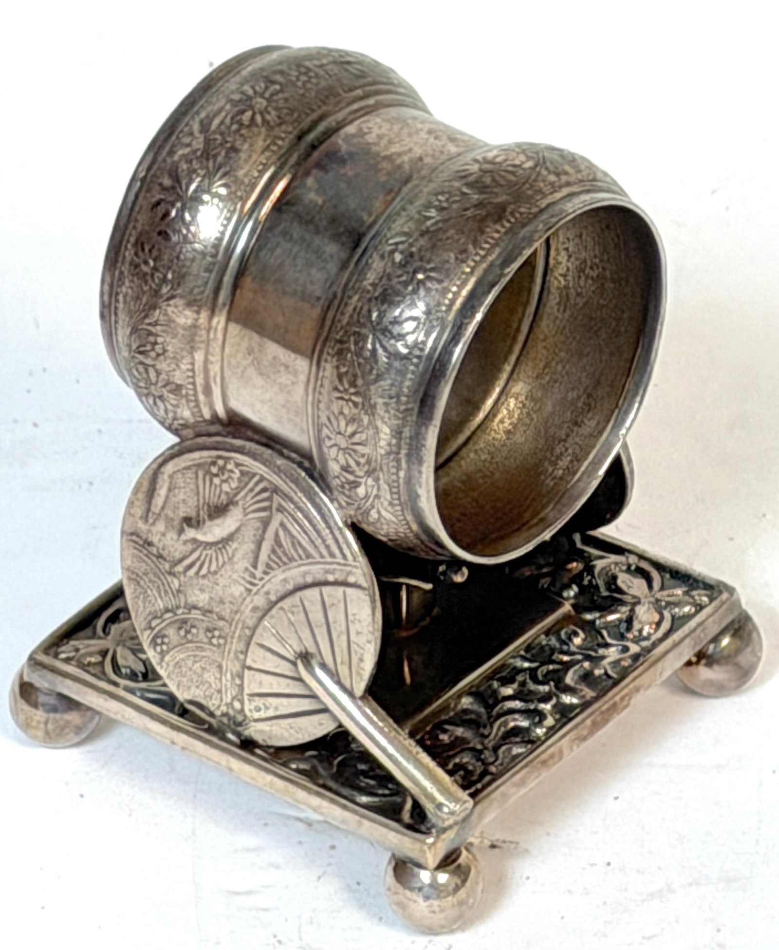 American Japonisme Twin Fan Figural Napkin Ring by Meriden, Circa 1880 - 2