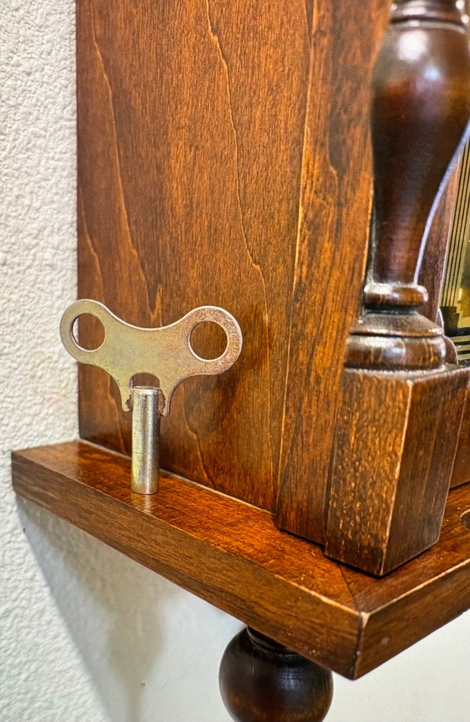 1930s Winthrop Grandmother's Wind Up Clock - 2