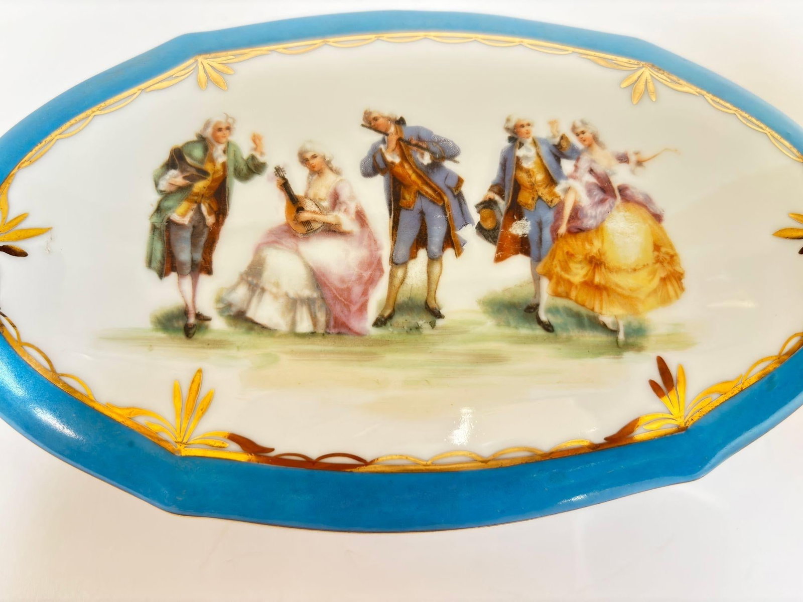 Limoges Porcelain Romantic Scene Box, Sevres Style, William Guerin & Co., France - 3