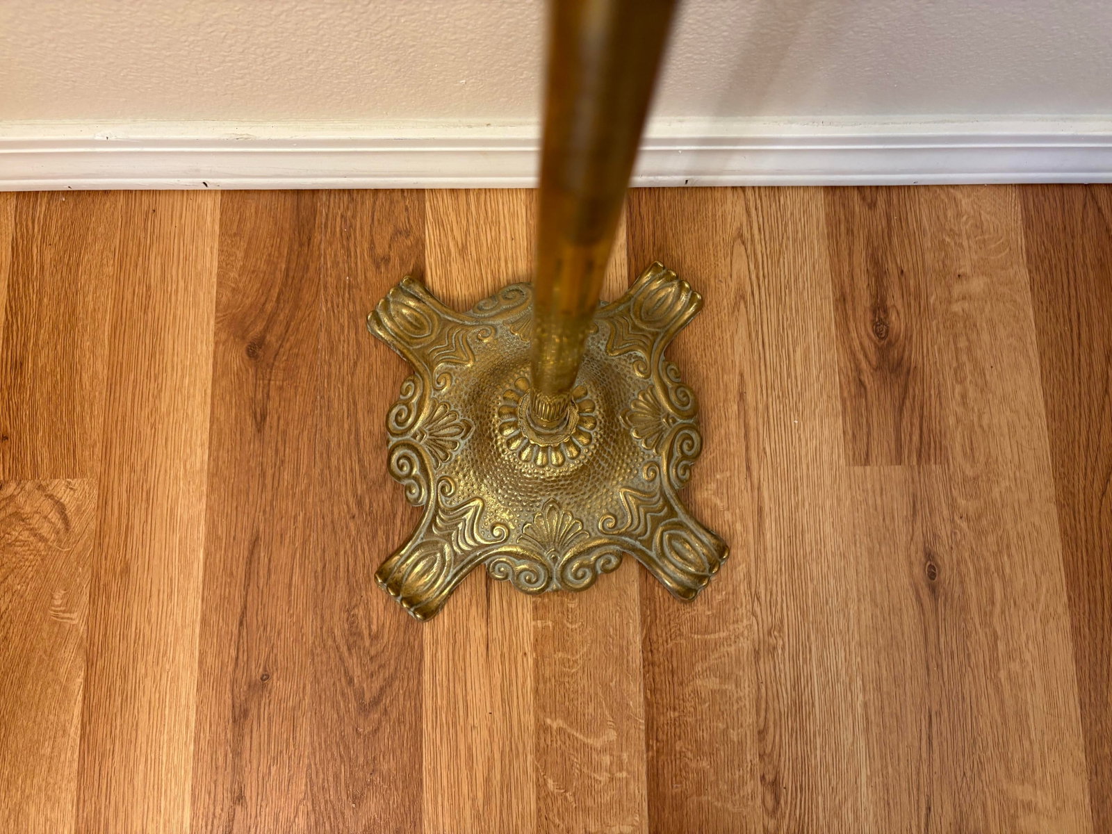 Vintage Brass Lyre Music Stand - 3