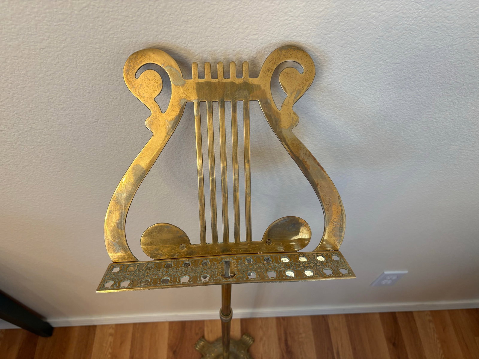 Vintage Brass Lyre Music Stand - 4