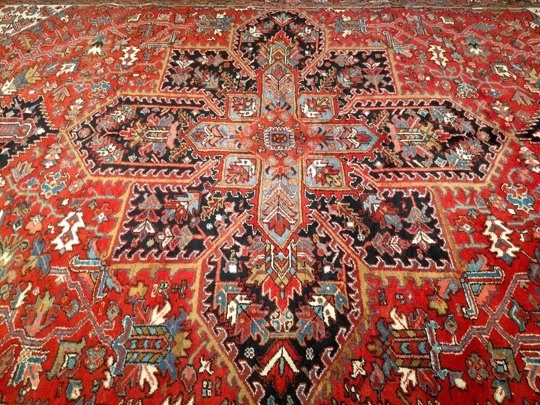 Antique Oversize Heriz Rug, Wool With Vegetable Dyes, Nw Persia, 1920s - 5