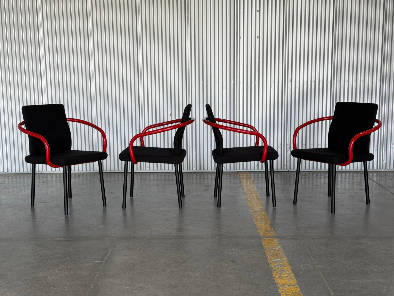 1990s Set of 8 Ettore Sottsass Mandarin Chairs by Knoll - Black + Red Post Modern - 3