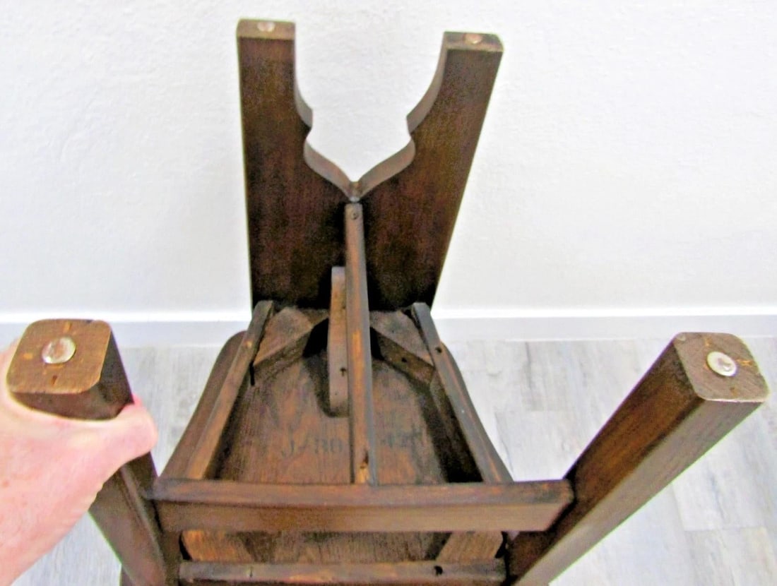 Antique American 1910s Pine Keyhole Dining Chair Side Chair - 12