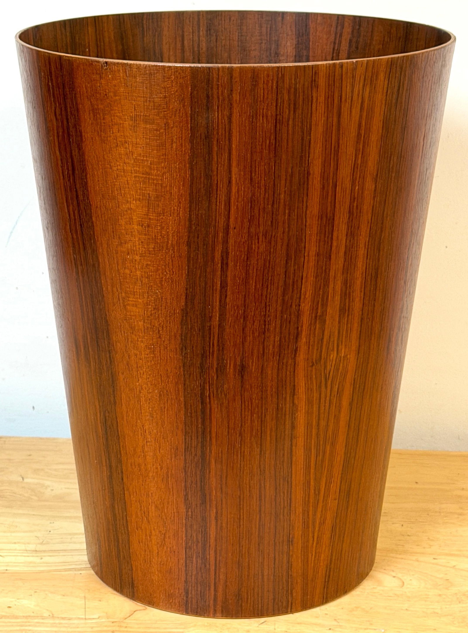 Oversized Swedish Modern Figured Rosewood Wastebasket Sweden, circa 1960s - 9