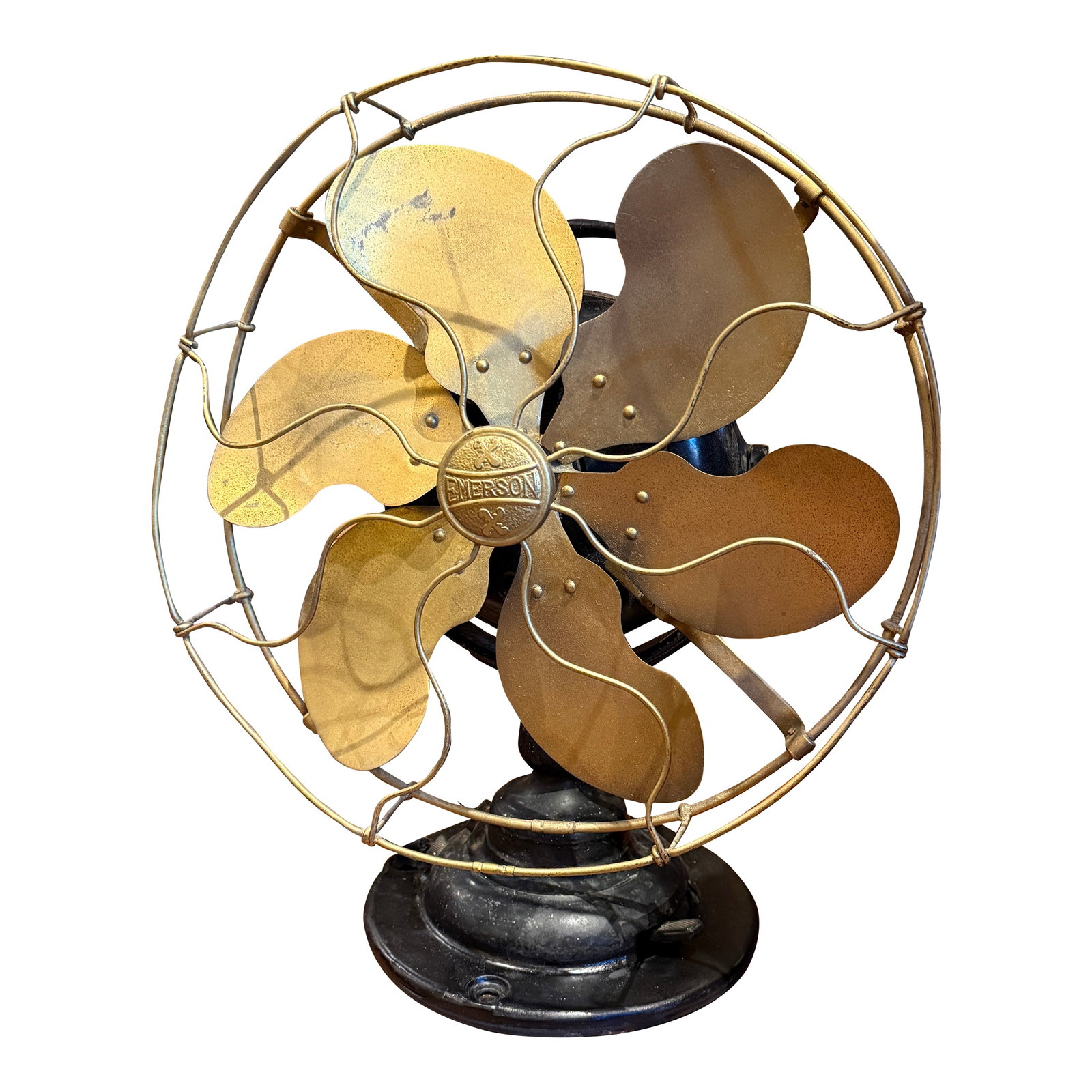 Antique Emerson 6 Blade Table Fan No. 19666: Beautiful antique Emerson Electric table fan featuring an elegant six-blade brass fan design with original brass cage and heavy cast iron base. The rear motor plate is marked Emerson Electric and