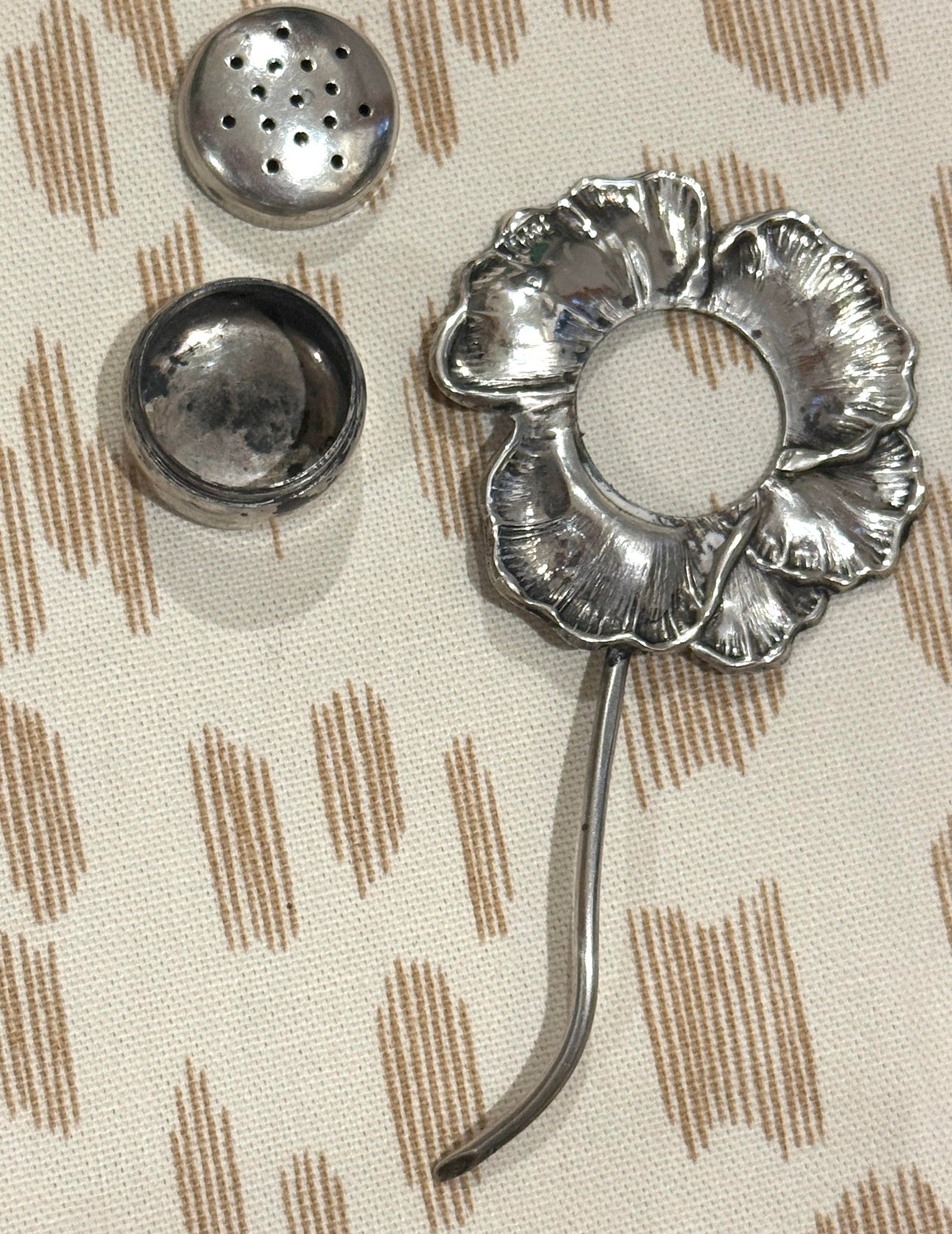 Mid 20th Century Sterling Flower Salt & Pepper Shakers - 11