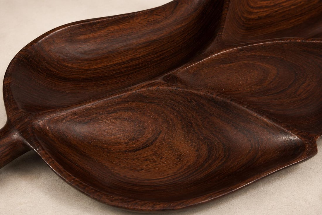 1960s Brazilian Rosewood Leaf-Form Serving Tray / Sculptural Organic Modern Hand-Carved Tray / Mid-C - 7