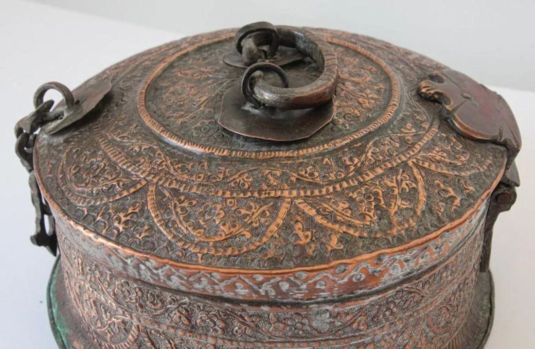 Antique South Asian Mughal Round Tinned Copper Box With Lid India 19th Century - 5