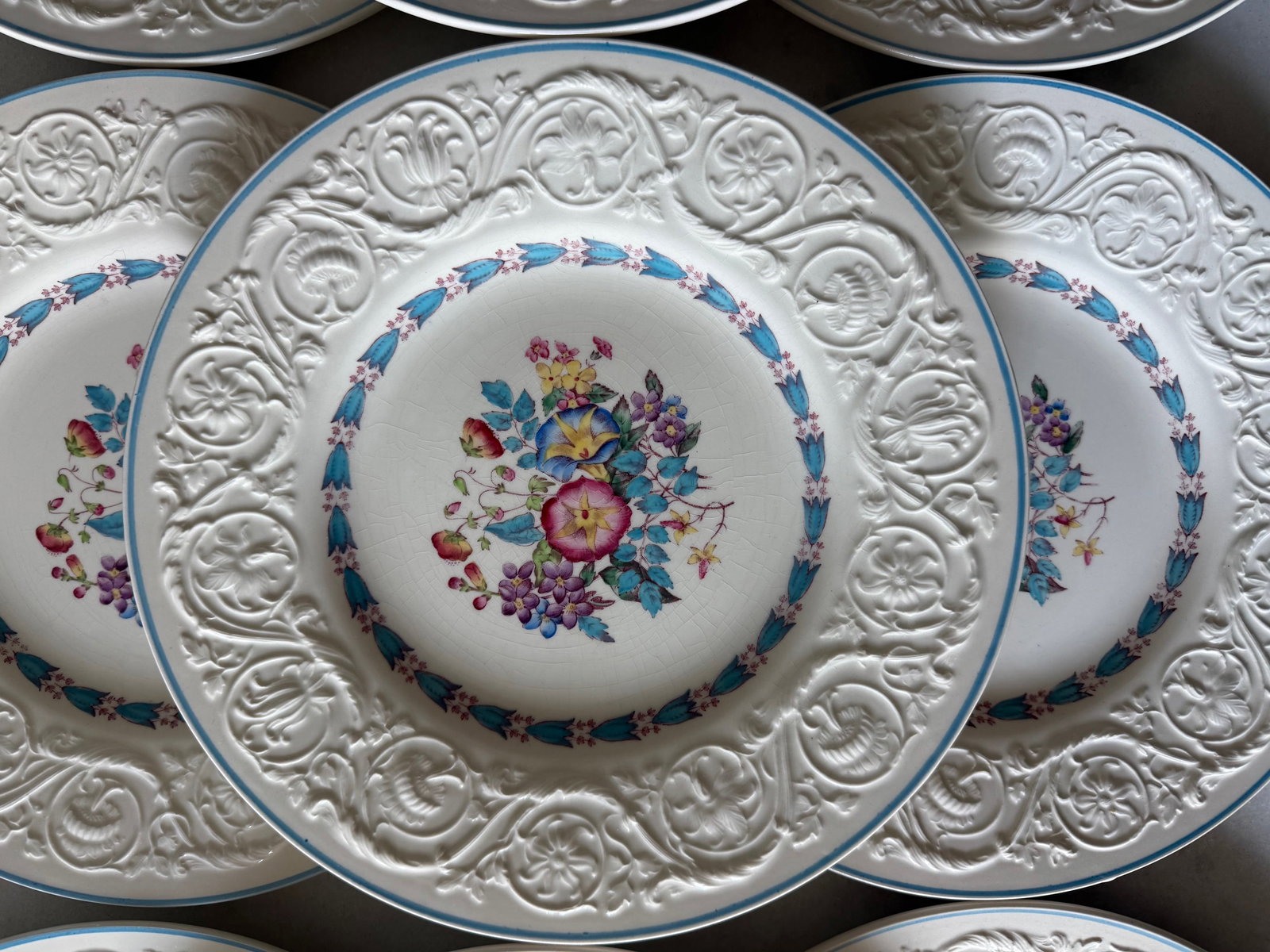 Set of 9 Wedgwood Dinner Plates in the Morning Glory Pattern - 3