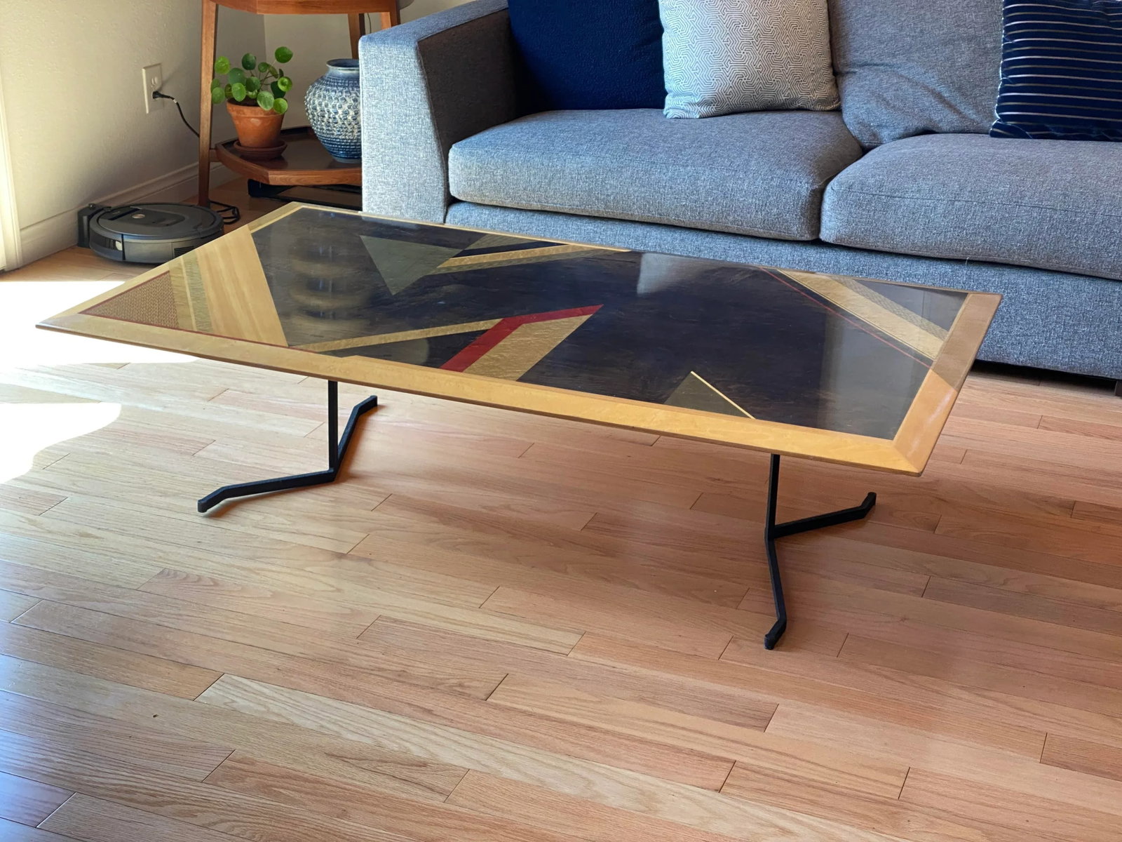 Rare Giovanni Offredi for Saporiti Italian Coffee Table - Geometric Dyed Wood Veneer Top & Sculptura - 2