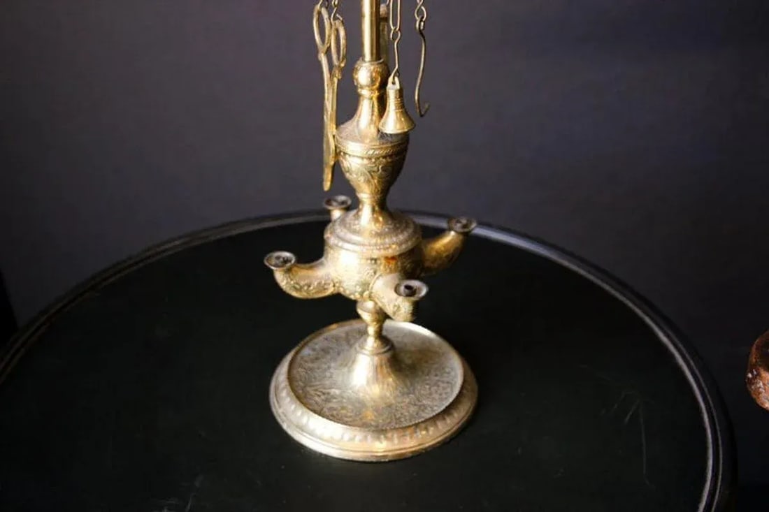 Anglo Indian Victorian Brass Oil Lamp 19th Century - 4
