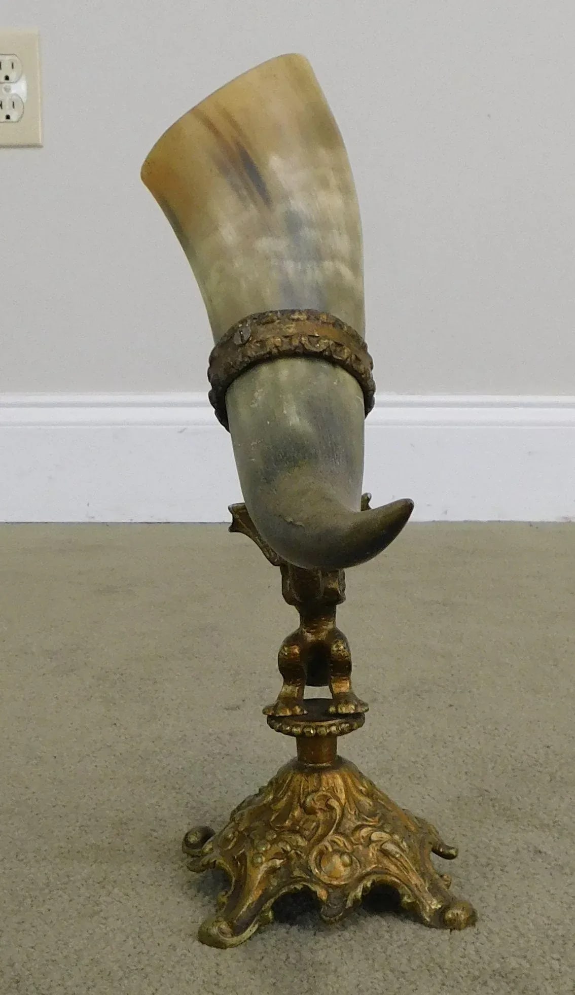 Antique Bronze Dragon Sculpture With Horn Vases - 4
