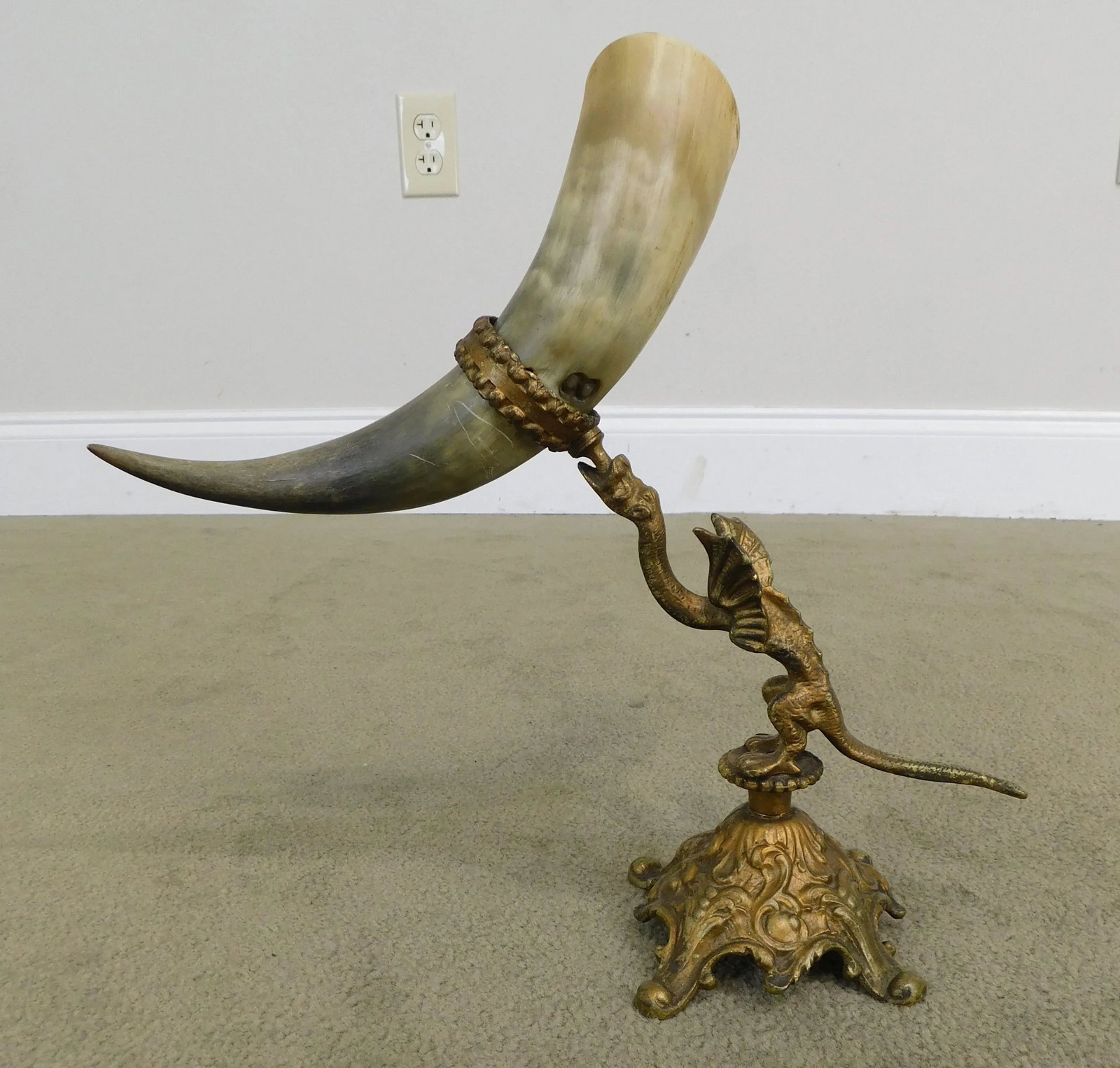 Antique Bronze Dragon Sculpture With Horn Vases - 5